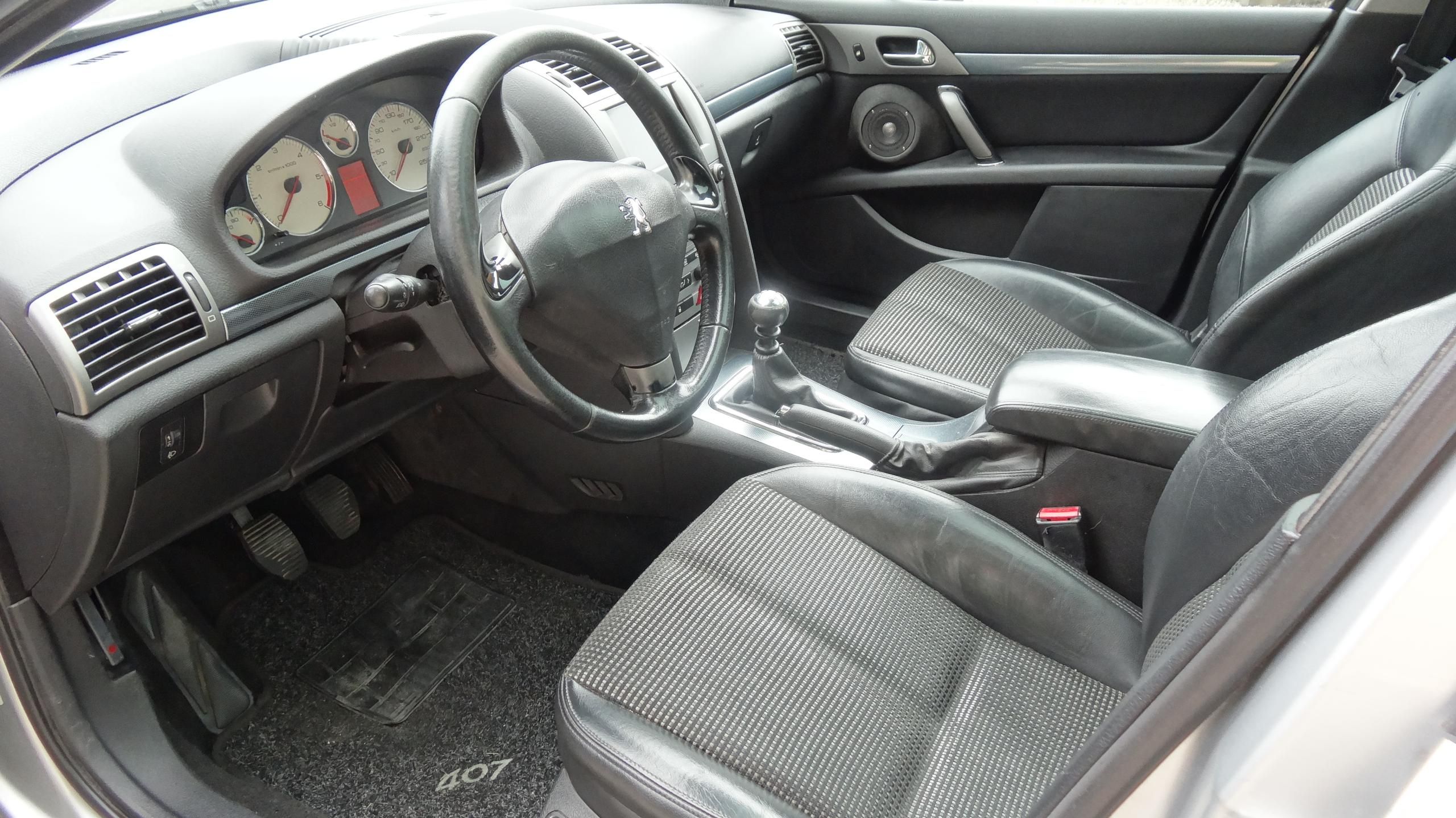 Peugeot 407, 407 SW kom. 2.0TDi Navi, 100kW - fotka 4