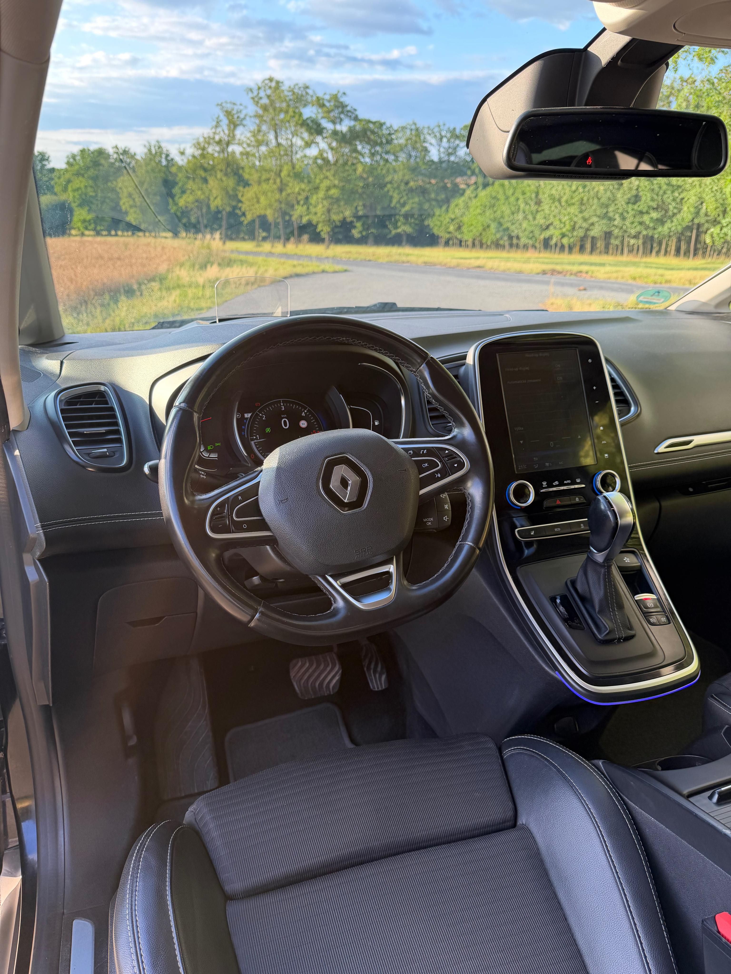 Renault Scénic, Renault Scénic 1.6dci EDC - fotka 4