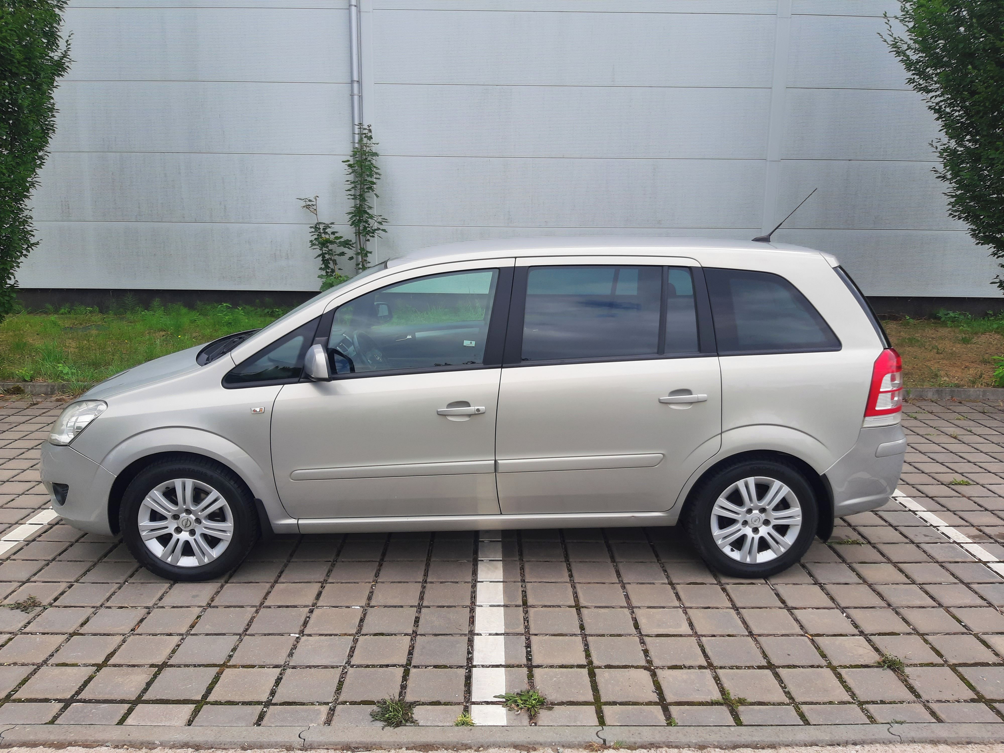 Opel Zafira, 1.8i 103kW, 7 míst, NOVÉ ČR - fotka 5