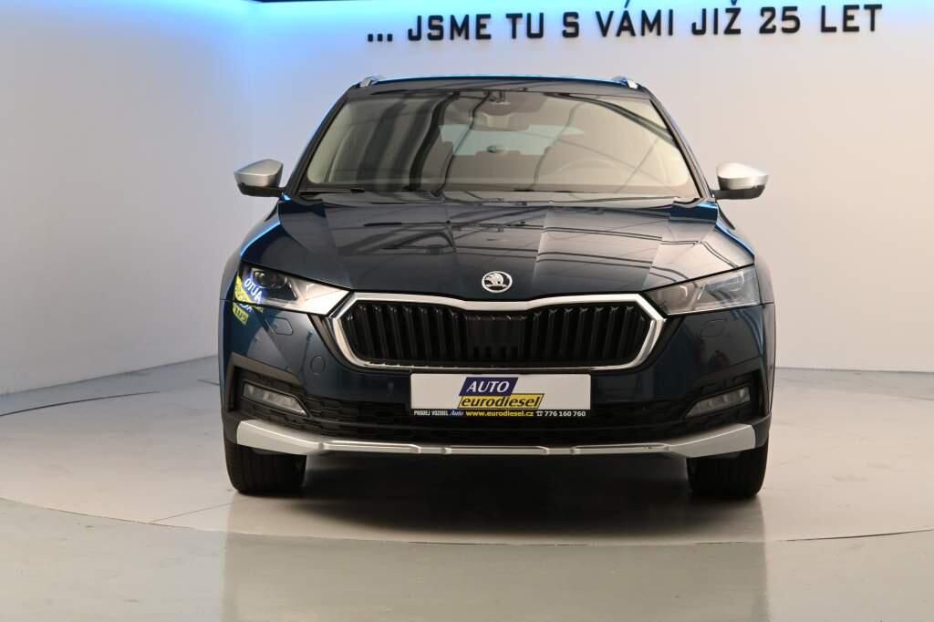 Škoda Octavia, 2.0 SCOUT 4x4 DSG Matrix LED T - fotka 3