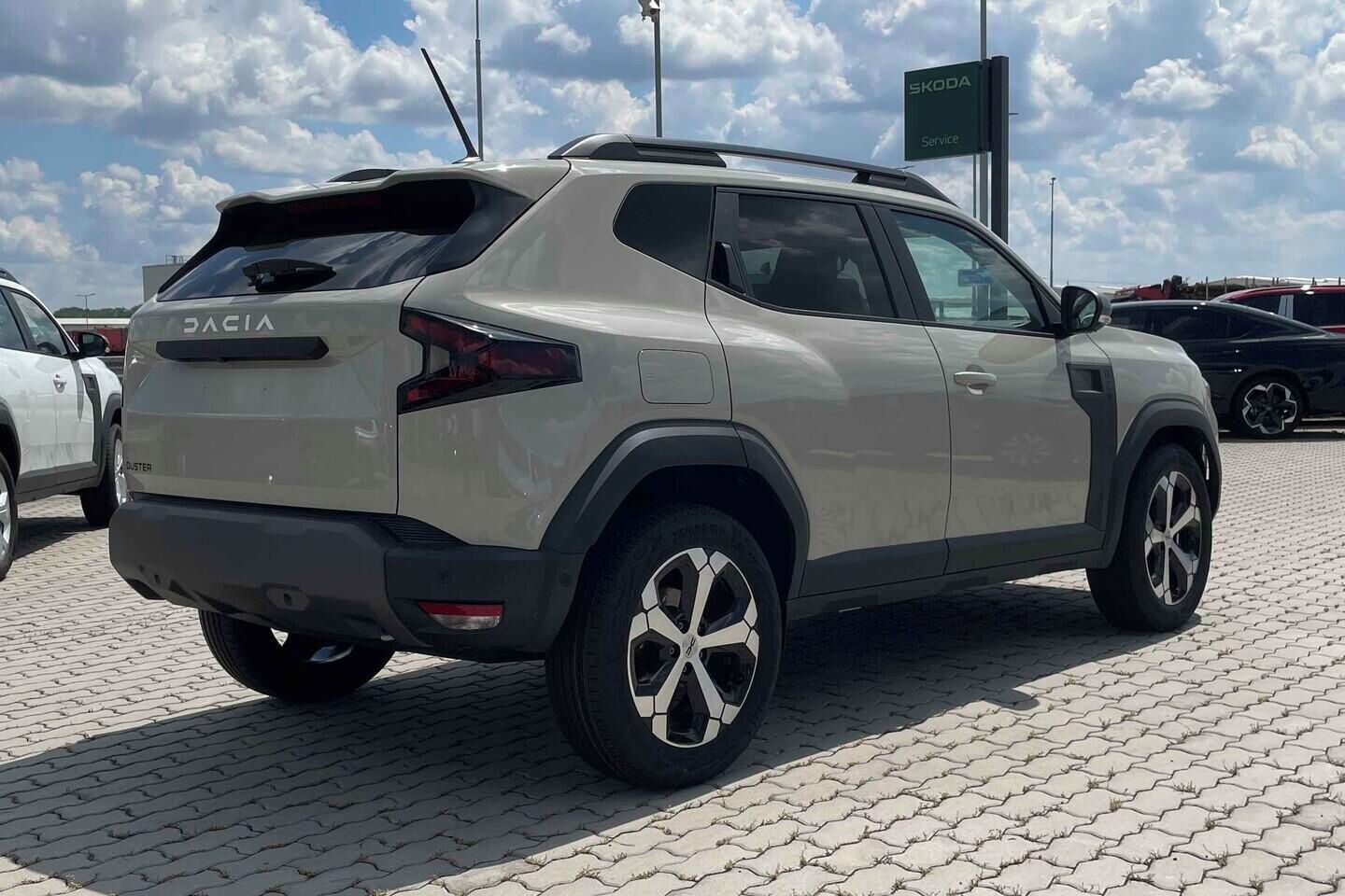 Dacia Duster, Journey Hybrid 155 1.8 115 kW - fotka 5