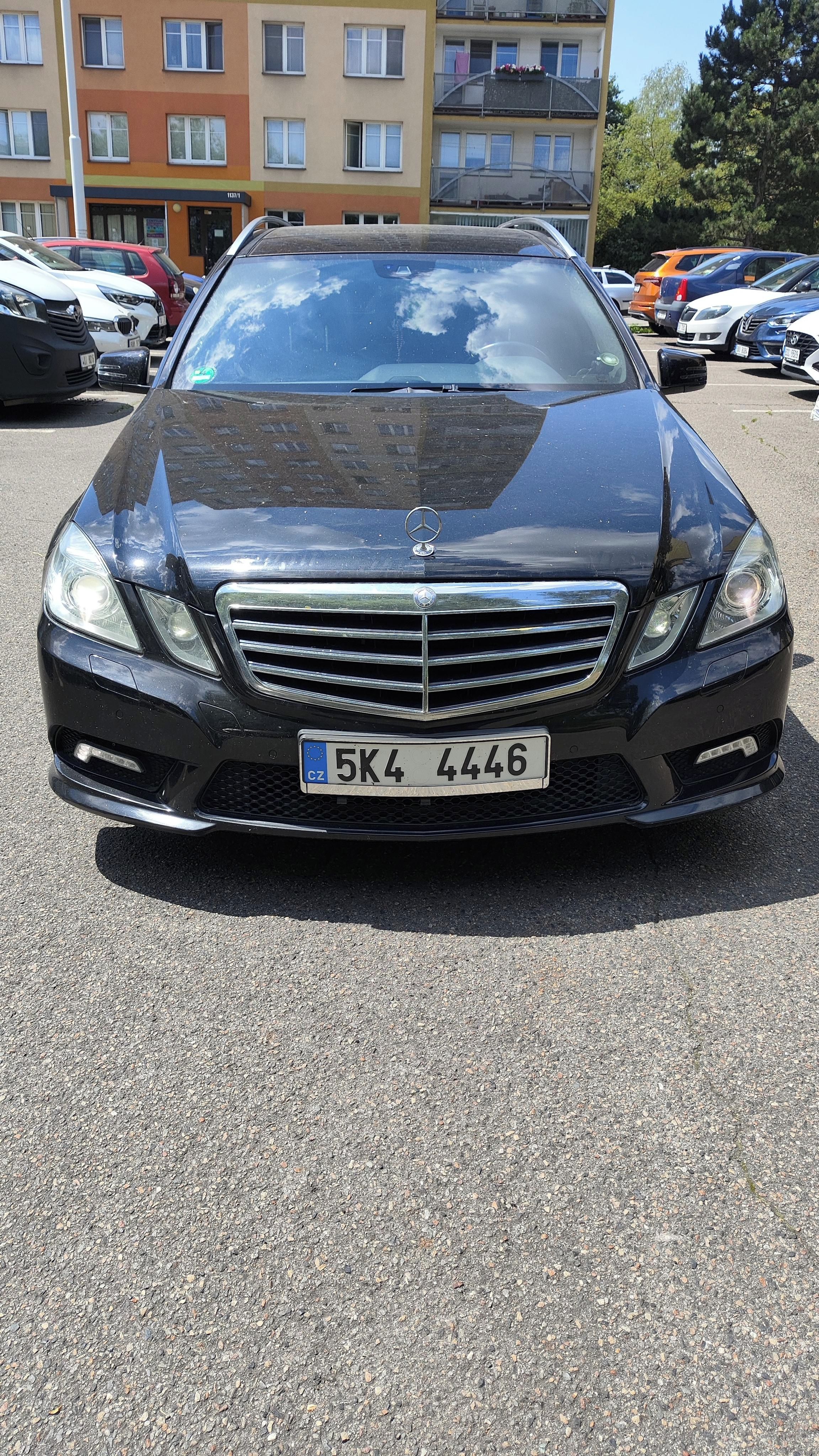 Mercedes-Benz Třídy E, Mercedes Benz 2.2cdi avantgard - fotka 3