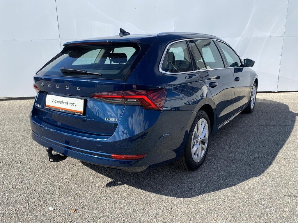 Škoda Octavia, Combi 1,0 TSI 81 kW Style DSG - fotka 2