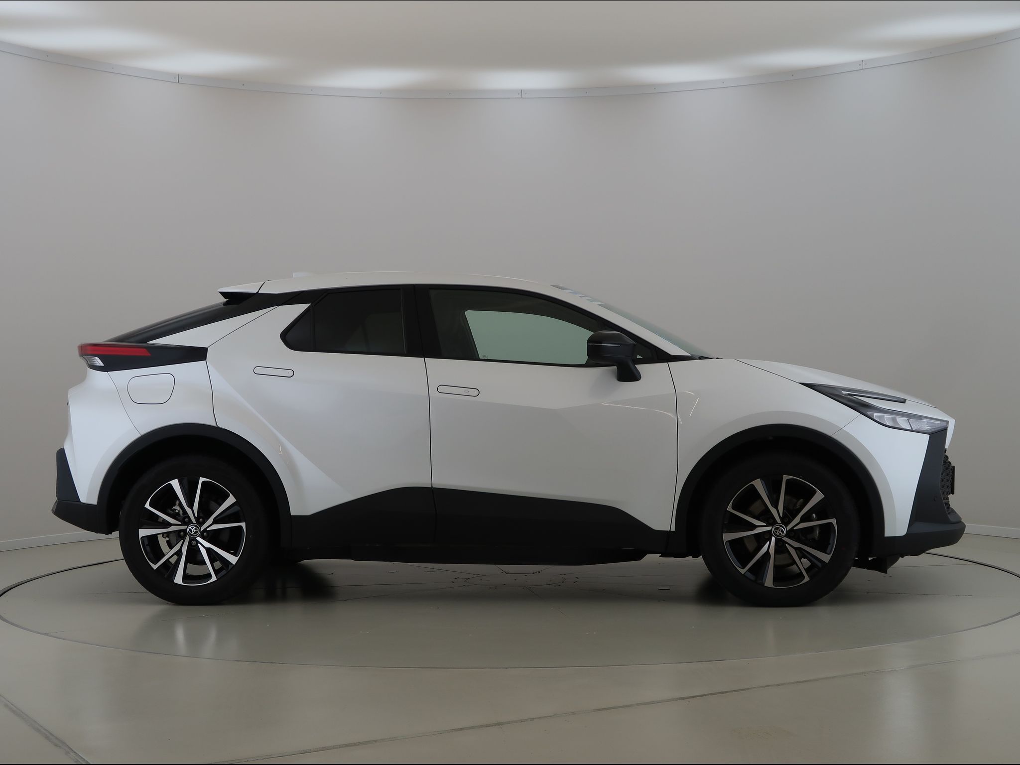Toyota C-HR, 2.0,PHEV,STYLE,CZ,1Maj - fotka 4