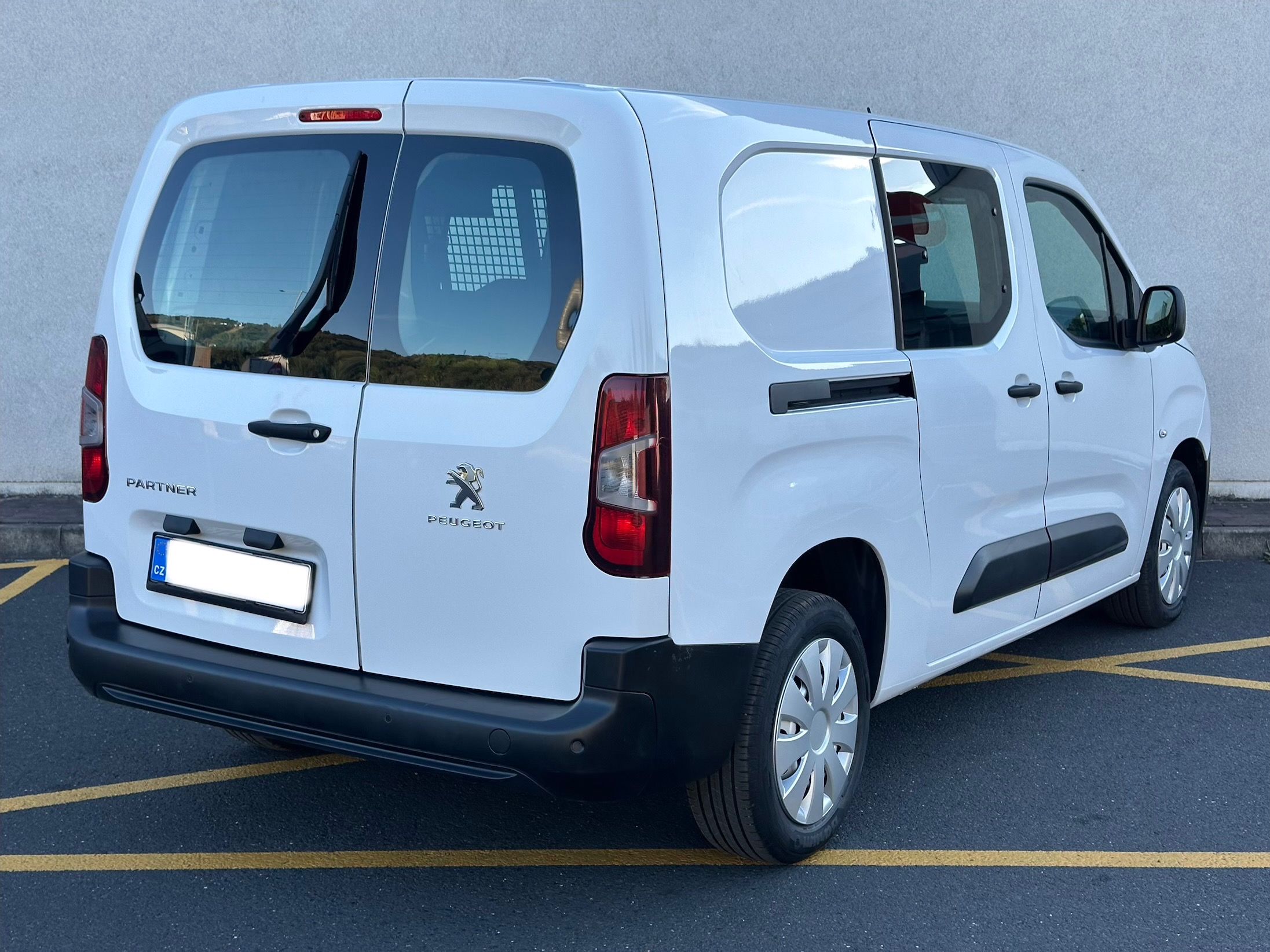 Peugeot Partner, Hdi,L2,long,carplay,DPH - fotka 5