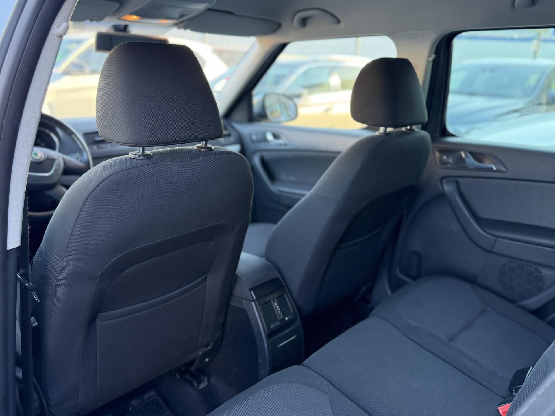 Škoda Yeti, 1.2 Tsi, SERVIS ŠKODA - fotka 5