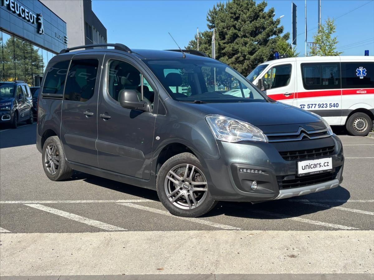 Citroën Berlingo, 1,6 BlueHDI  ČR, 1.maj. - fotka 3