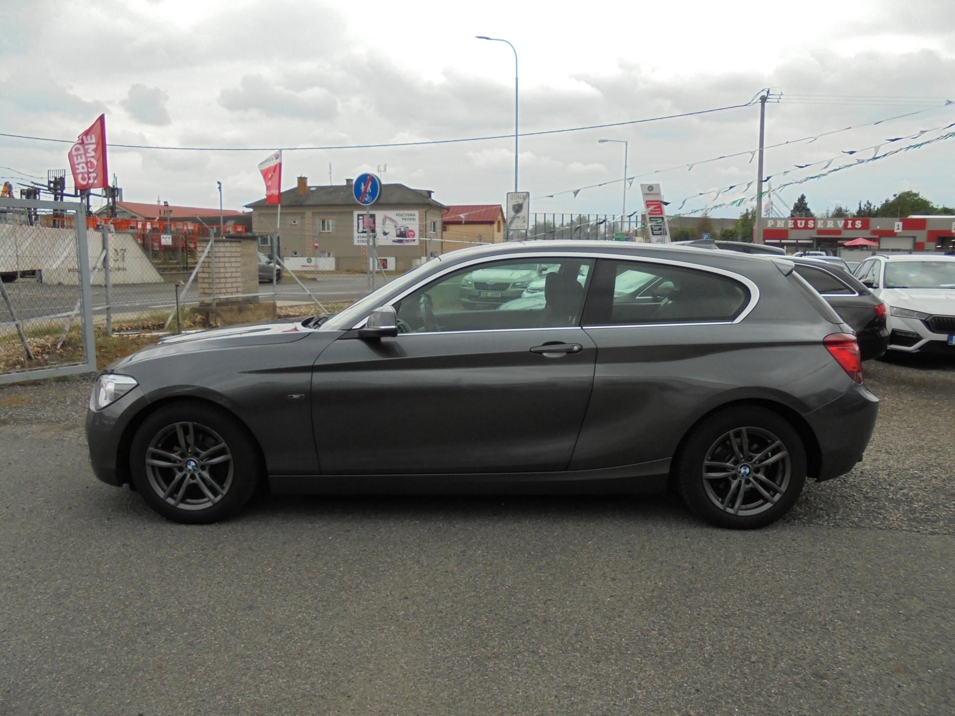 BMW Řada 1, 116i- NAVIGACE- DIGI A/C- ALU - fotka 4
