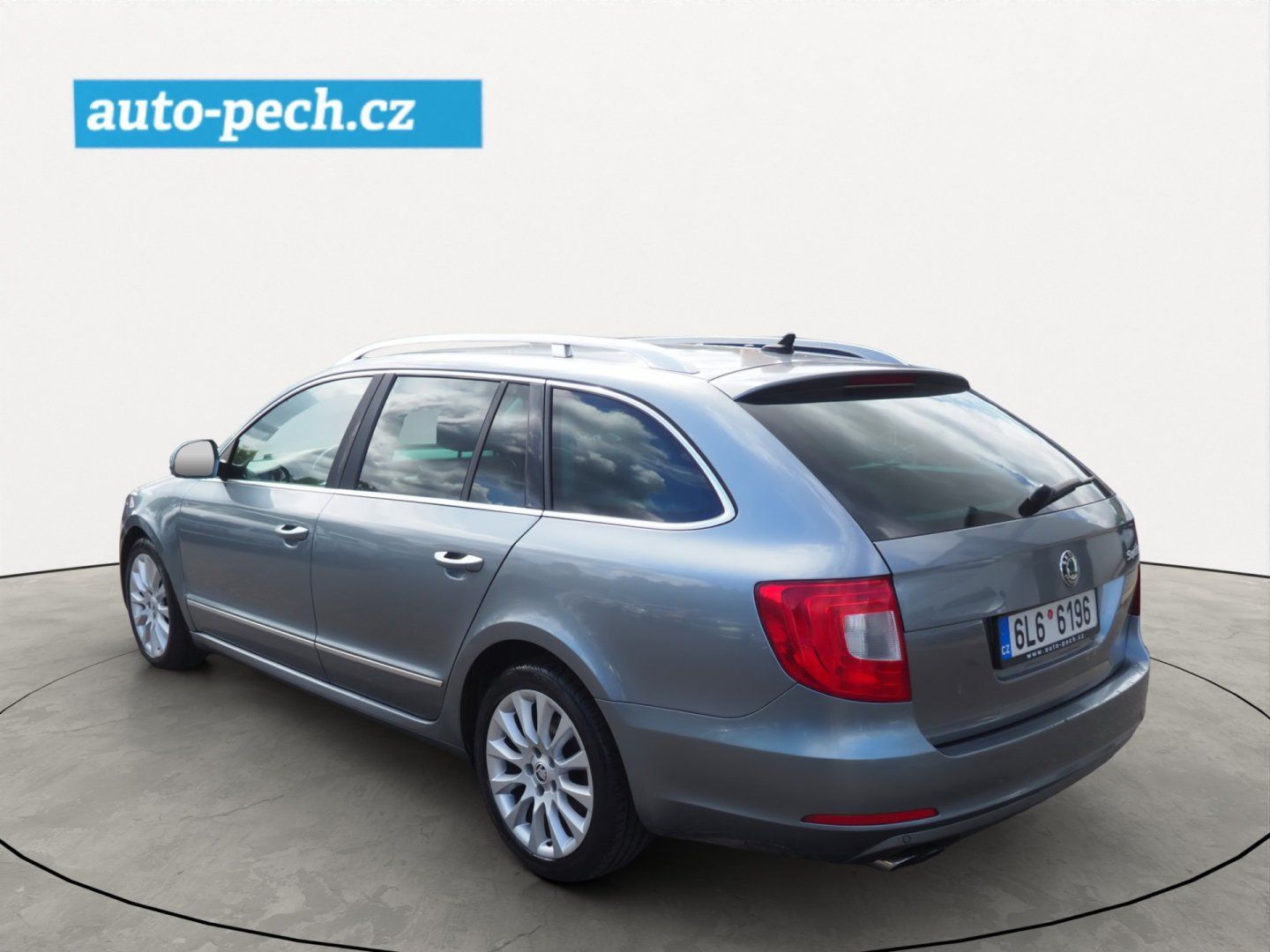 Škoda Superb, 1.8 TSI, 118 kW - fotka 2