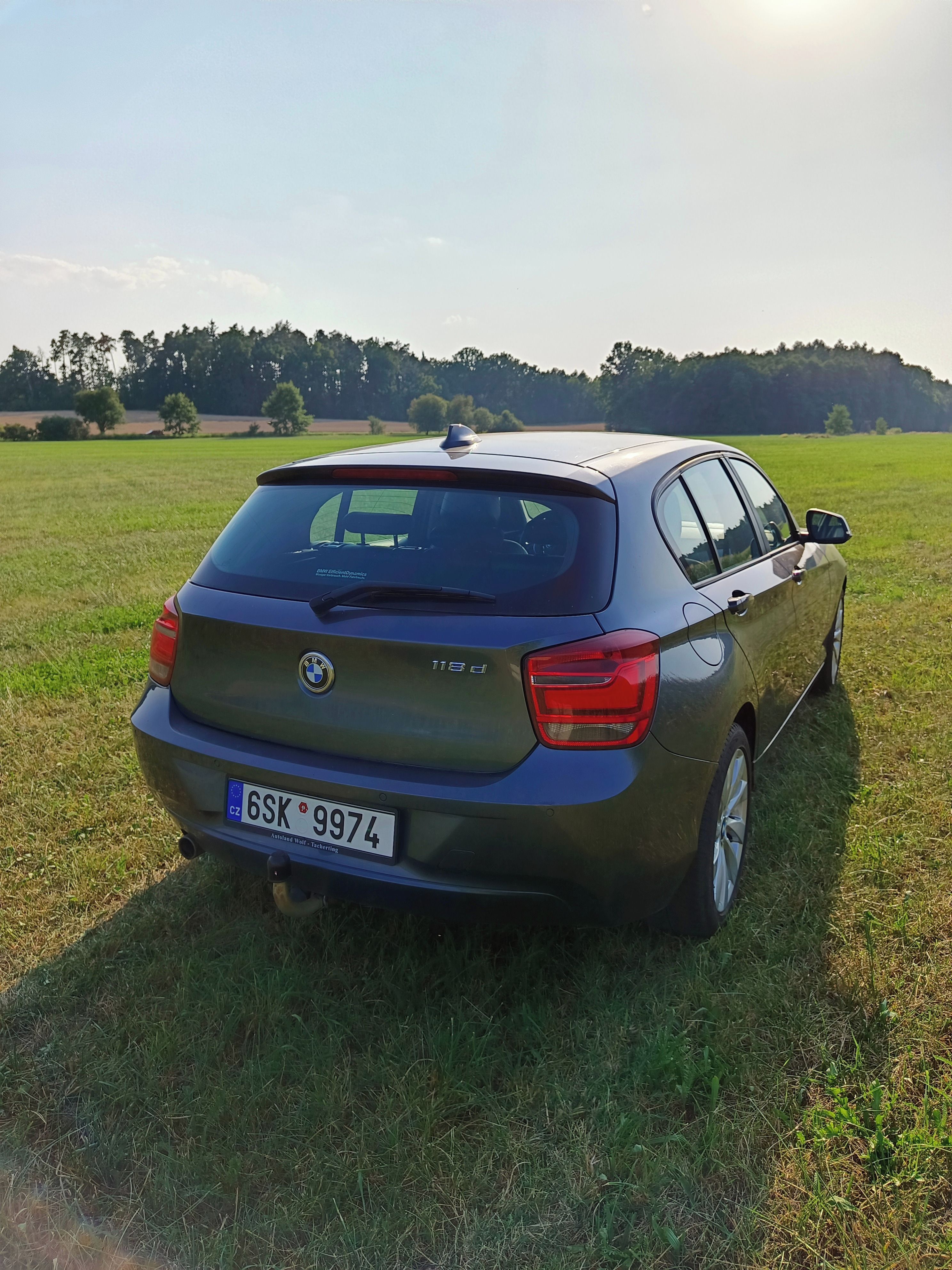 BMW Řada 1, 118D, 105kw, nová TK, kůže - fotka 3
