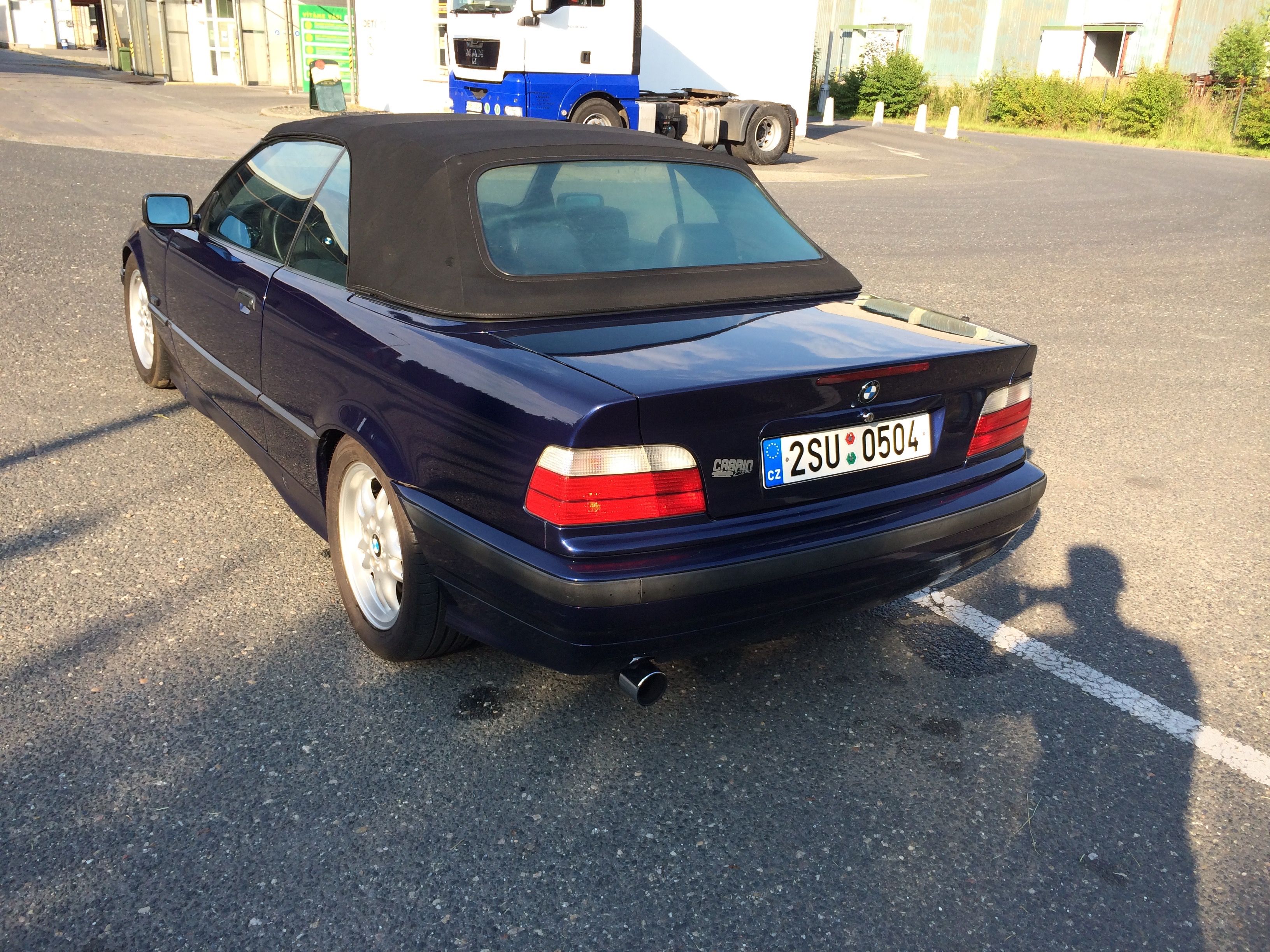BMW Řada 3, E36 cabrio - fotka 2