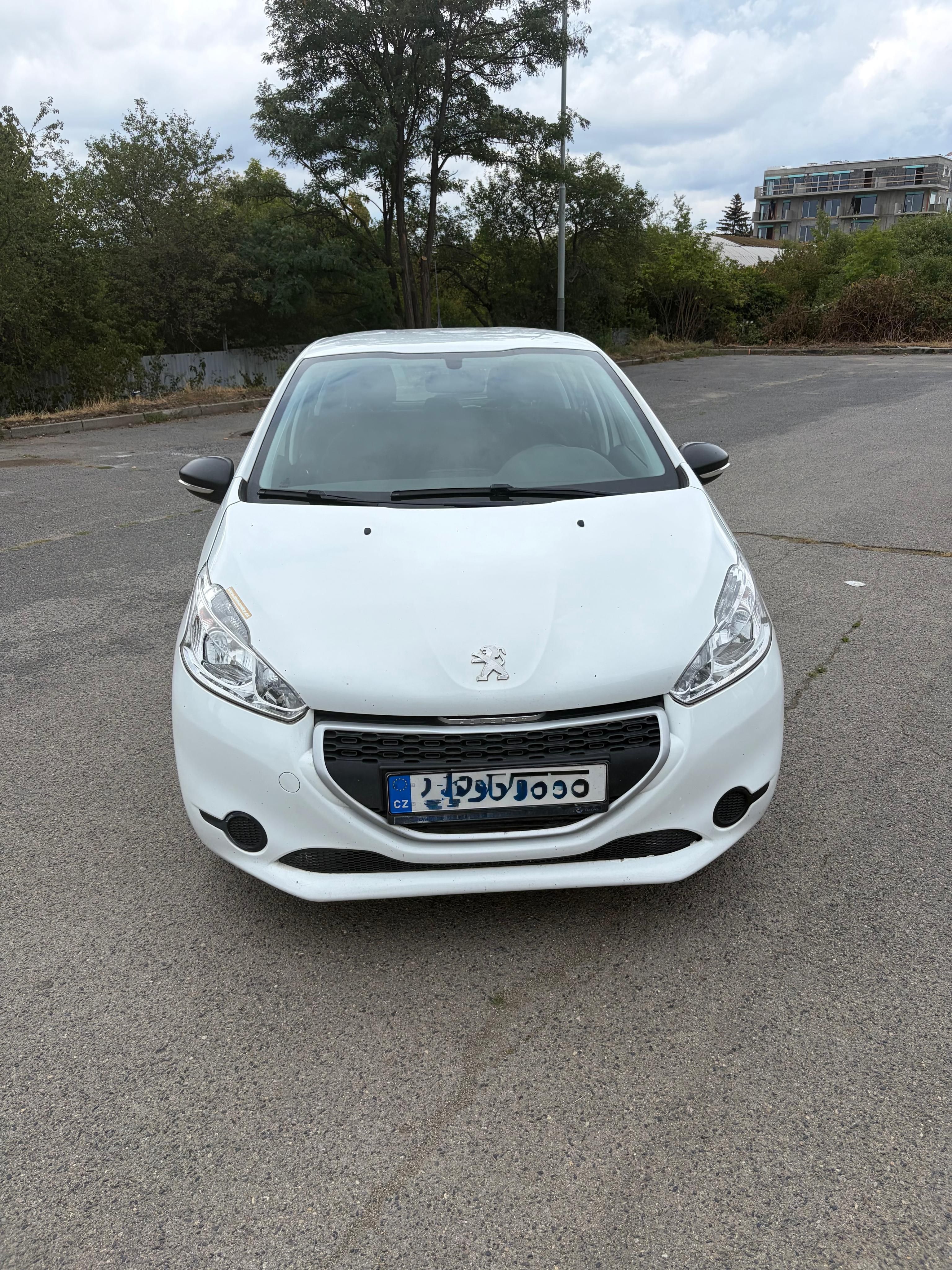 Peugeot 208, 1.0,r.v.2013