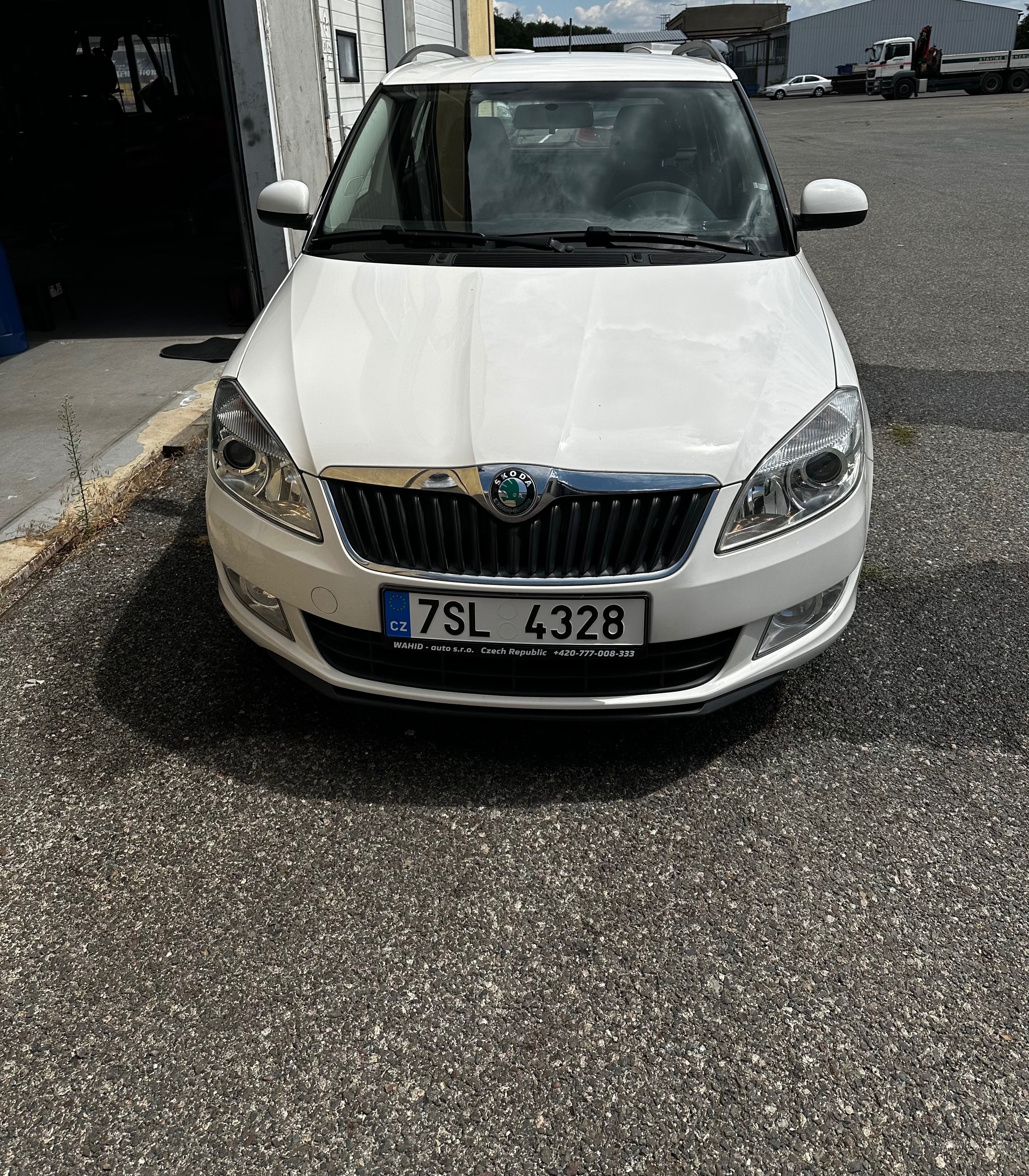 Škoda Fabia, 1,6 TDI klima tažné - fotka 3