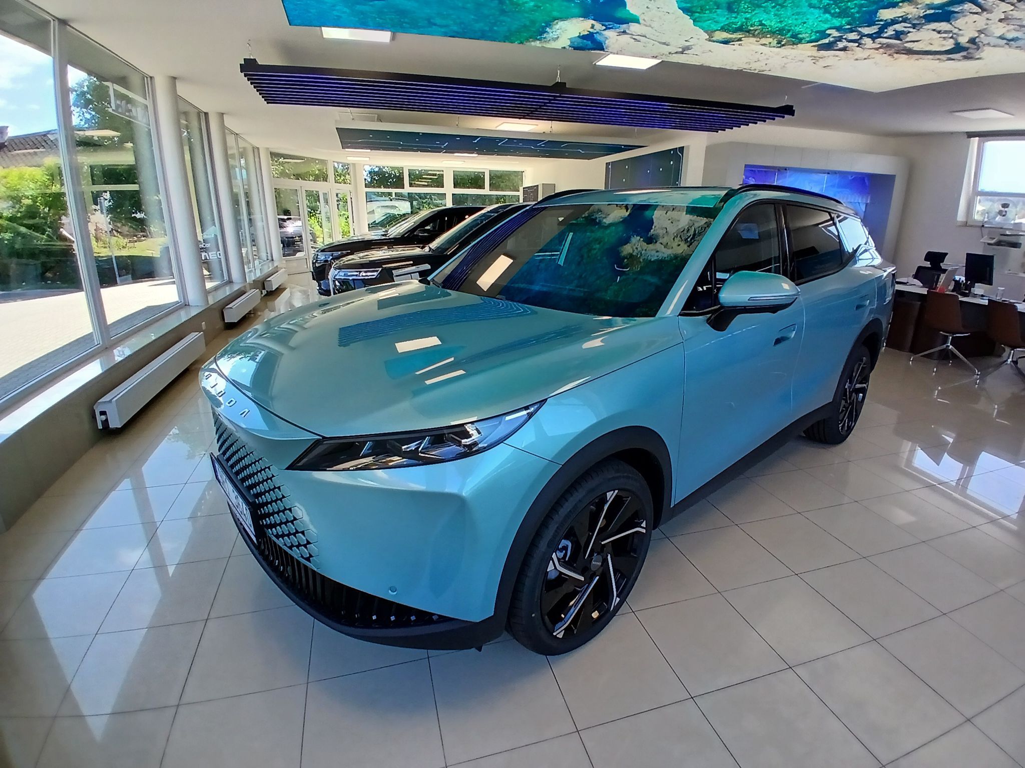 Omoda 7, Luxury