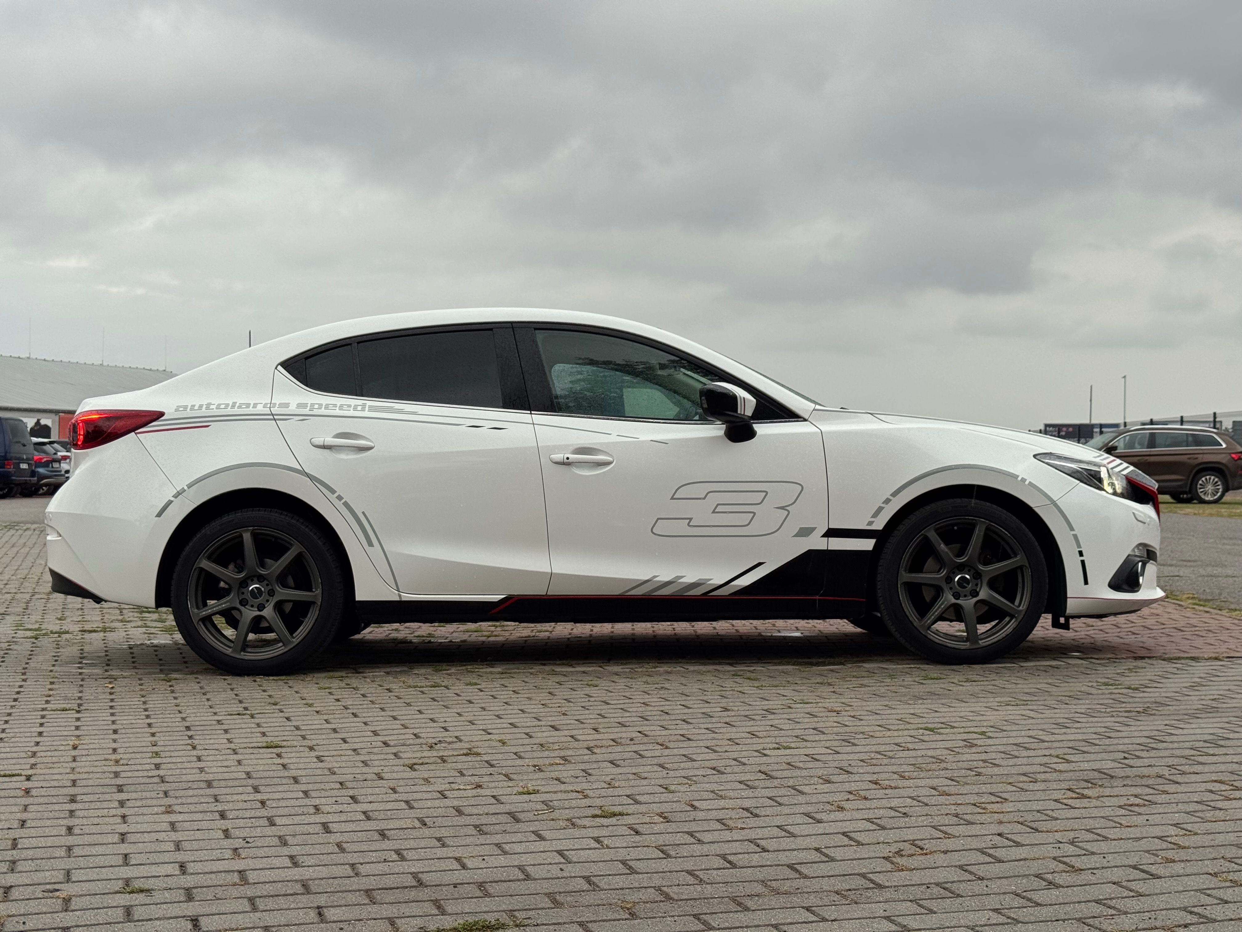 Mazda 3, Revolution, Carplay, Headup - fotka 3