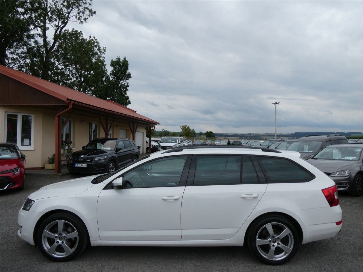 Škoda Octavia, 2,0 TDi110kW ELEGANCE,ČR,ZÁVĚS - fotka 6