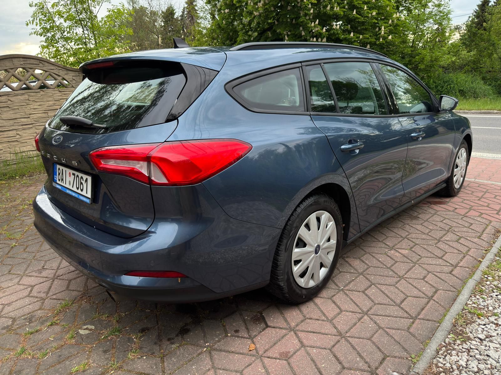 Ford Focus, 1.0EB 1.MAJ. ČR DPH SERVISKA - fotka 6
