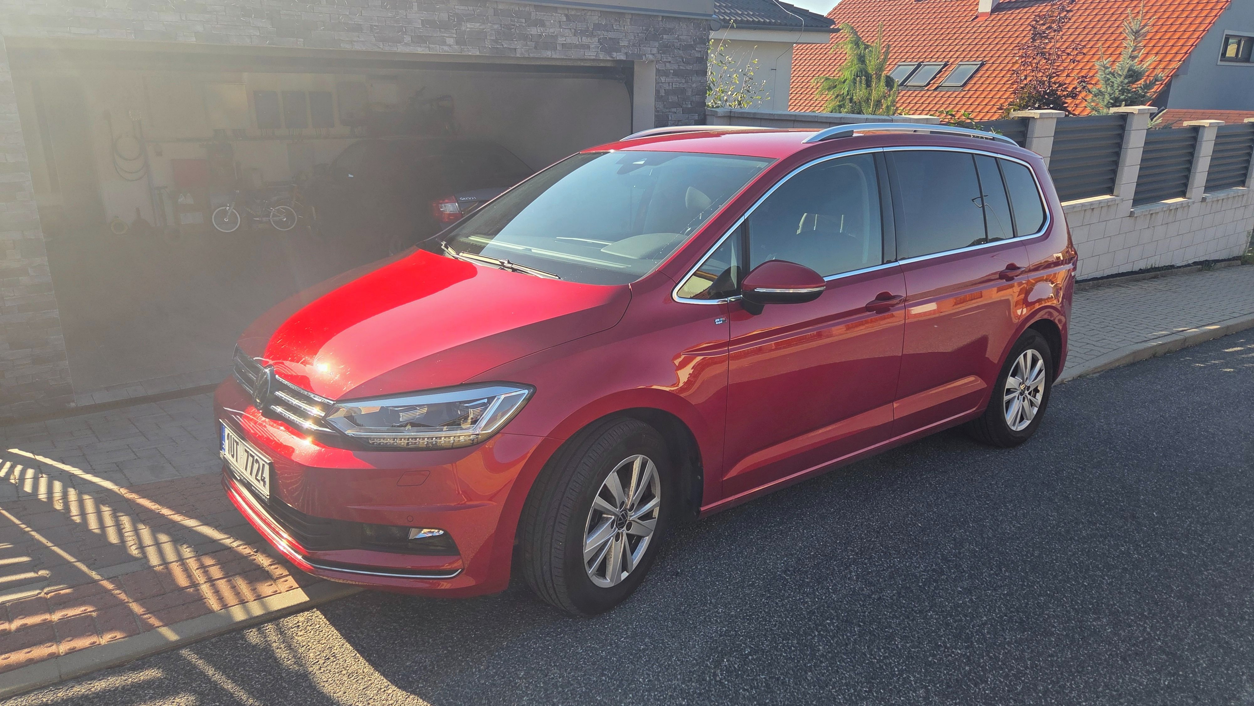 Volkswagen Touran, 1.5TSI DSG - fotka 6