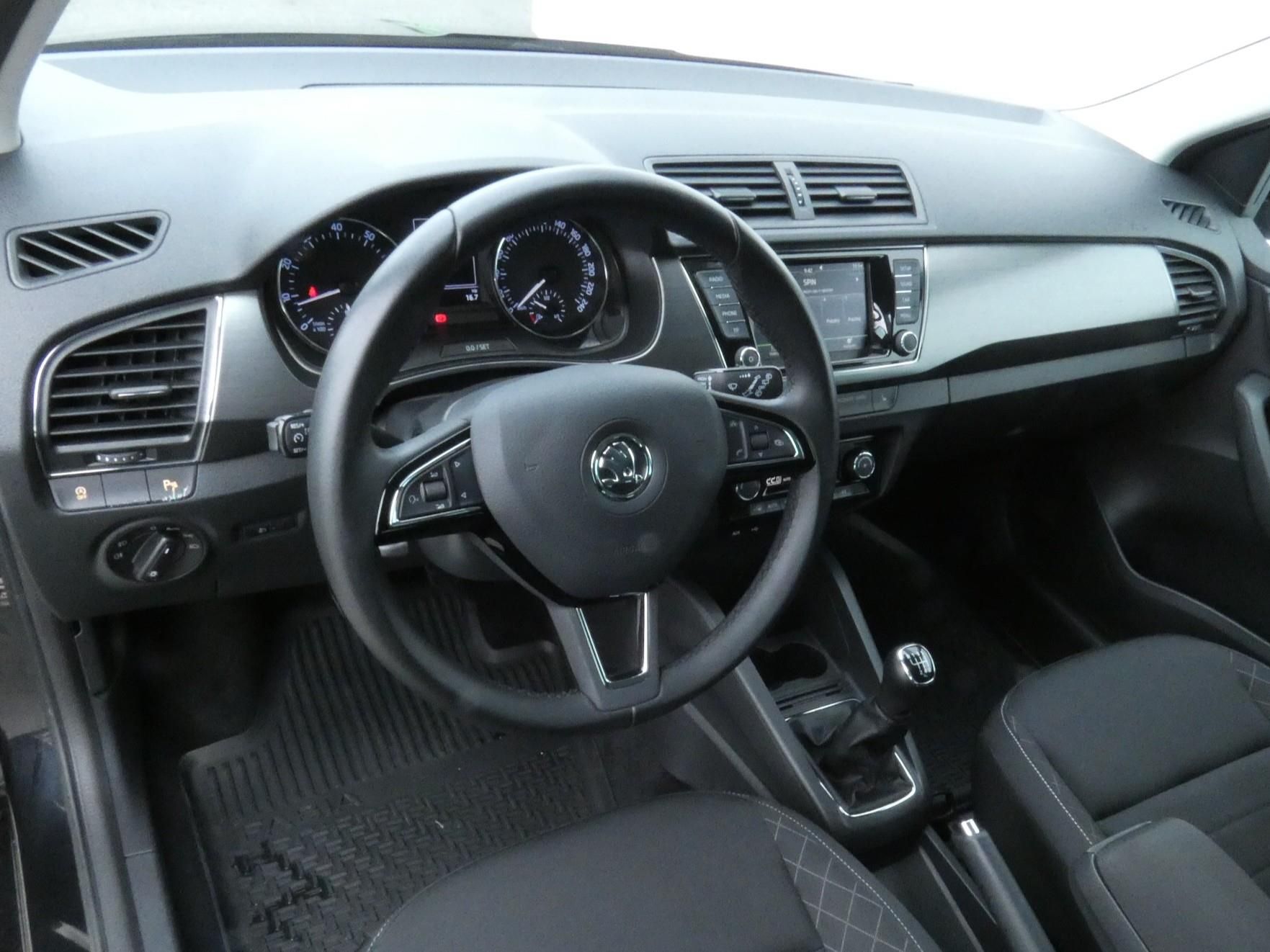 Škoda Fabia, Combi Style 1.2 TSI 81KW - fotka 5