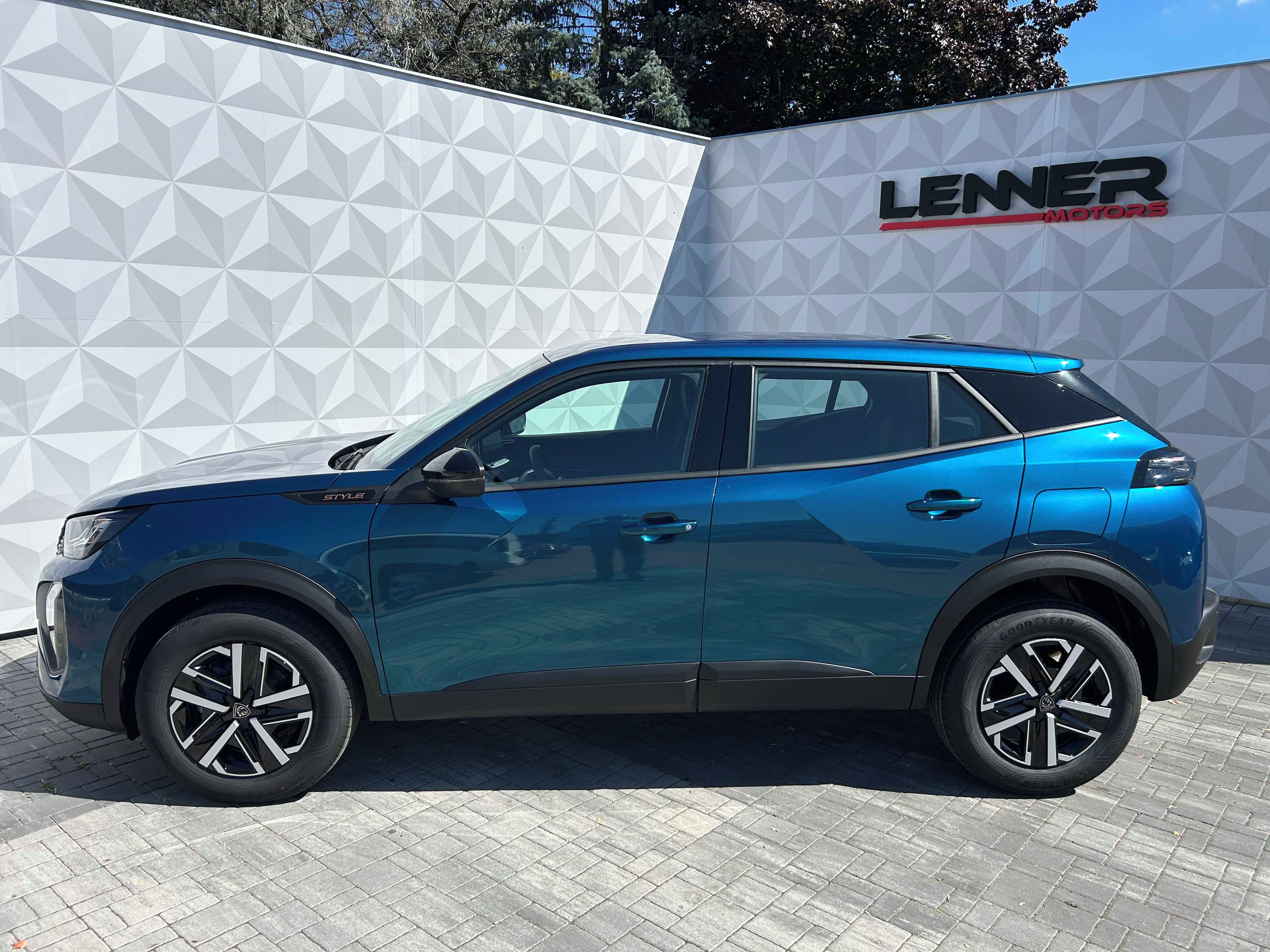 Peugeot 2008, STYLE Hybrid 145 e-DCS6 - fotka 2