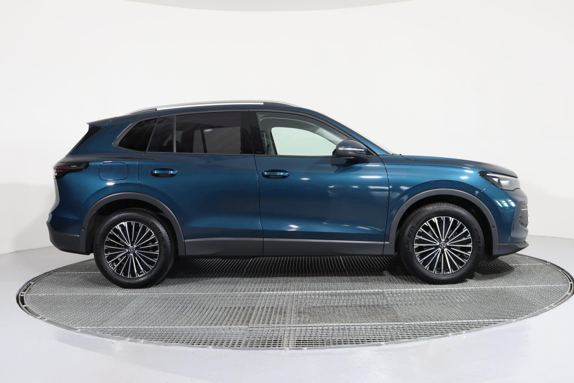 Volkswagen Tiguan, People 1,5 eTSI 110 kW 7DSG - fotka 3