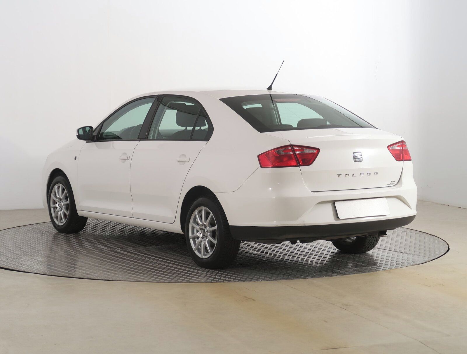 Seat Toledo, 1.2 TSI, Serv.kniha - fotka 4