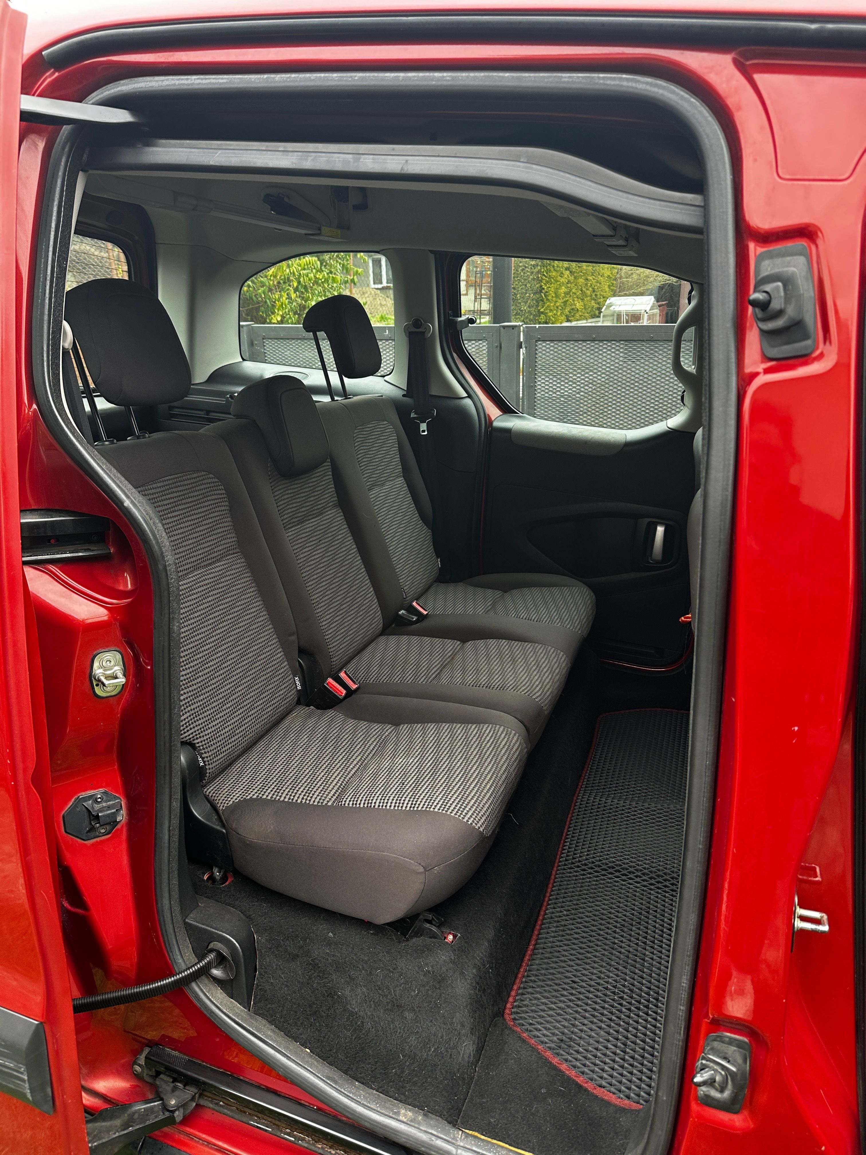 Peugeot Partner Tepee, 1.6 HDI, 80kW - fotka 6