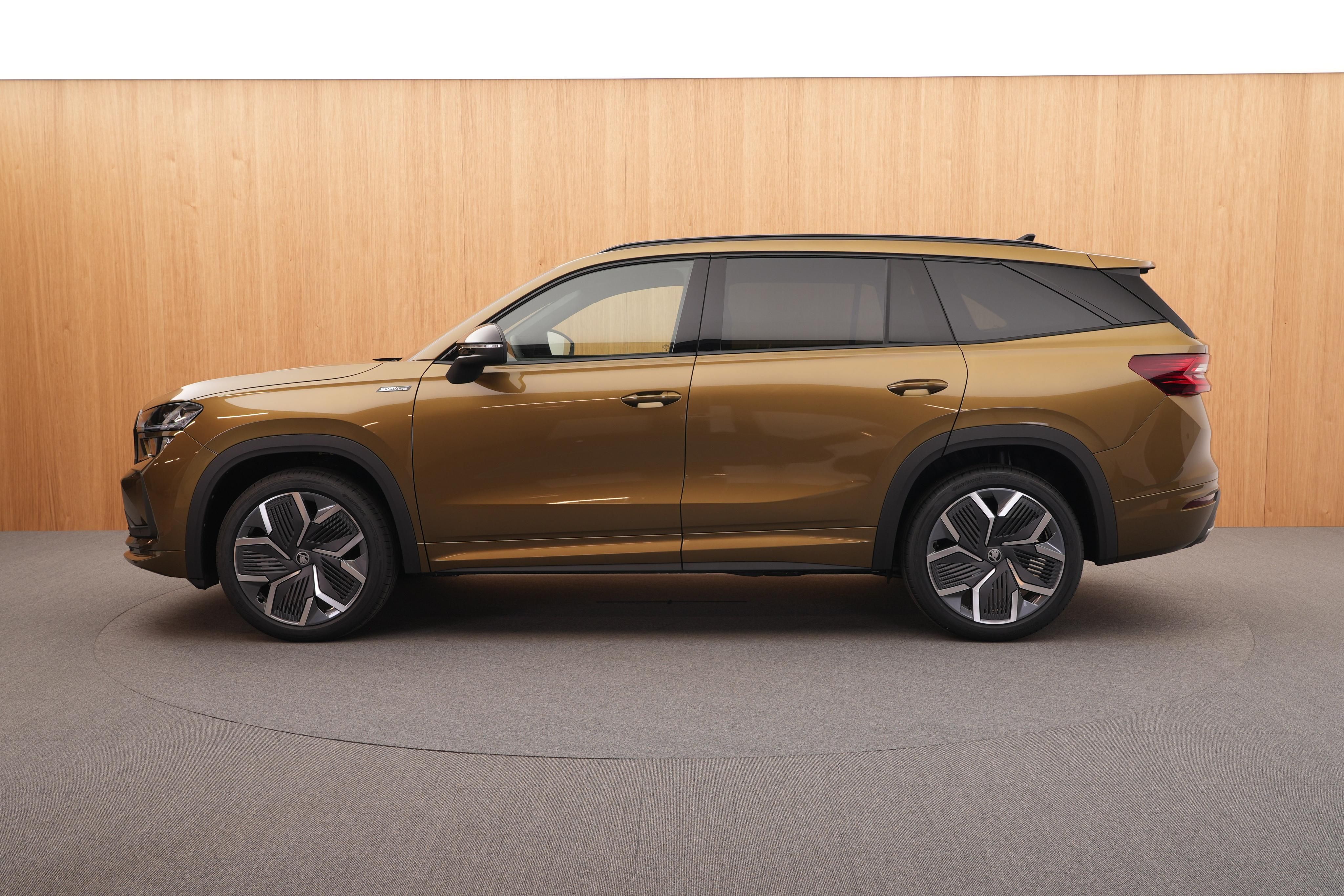 Škoda Kodiaq, Sportine 1.5 TSI DSG - fotka 2