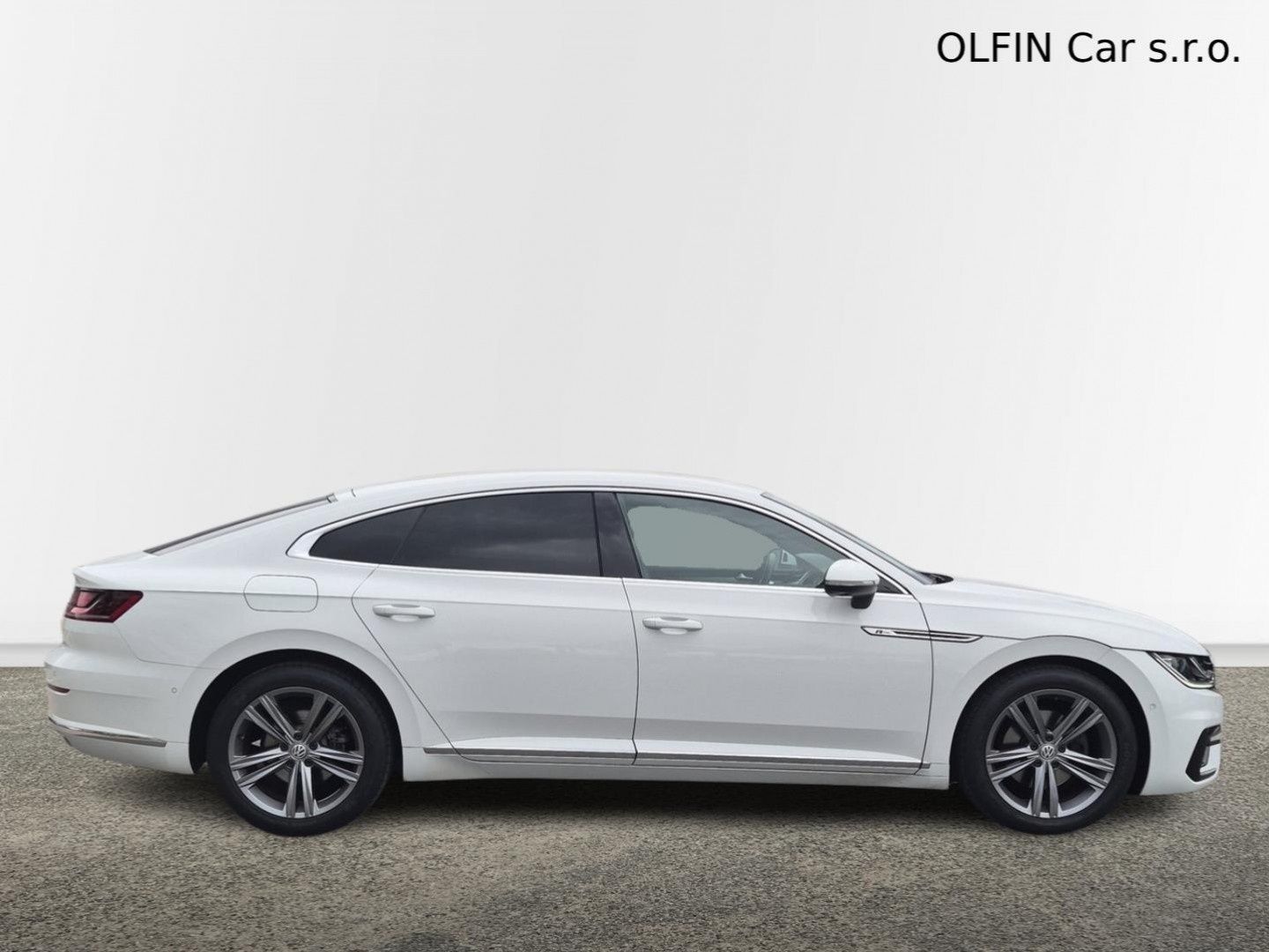 Volkswagen Arteon, R-Line 2.0 TSi 140 kW DSG - fotka 6