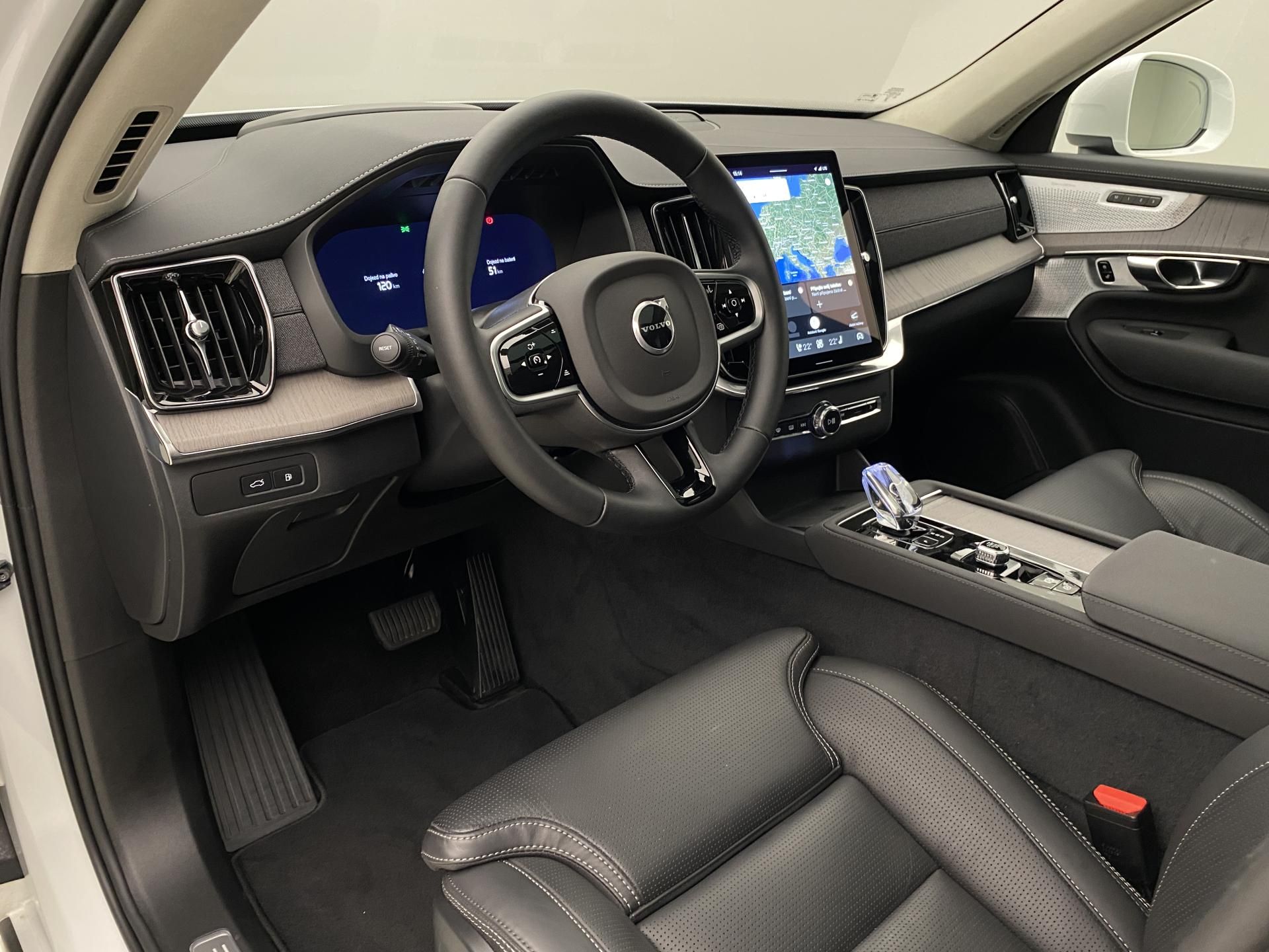 Volvo XC90, T8 AWD PLUG-IN ULTIMATE BRIGHT - fotka 4