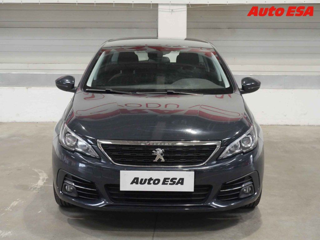 Peugeot 308, 1.2,1.maj,ČR,servis.kniha - fotka 2