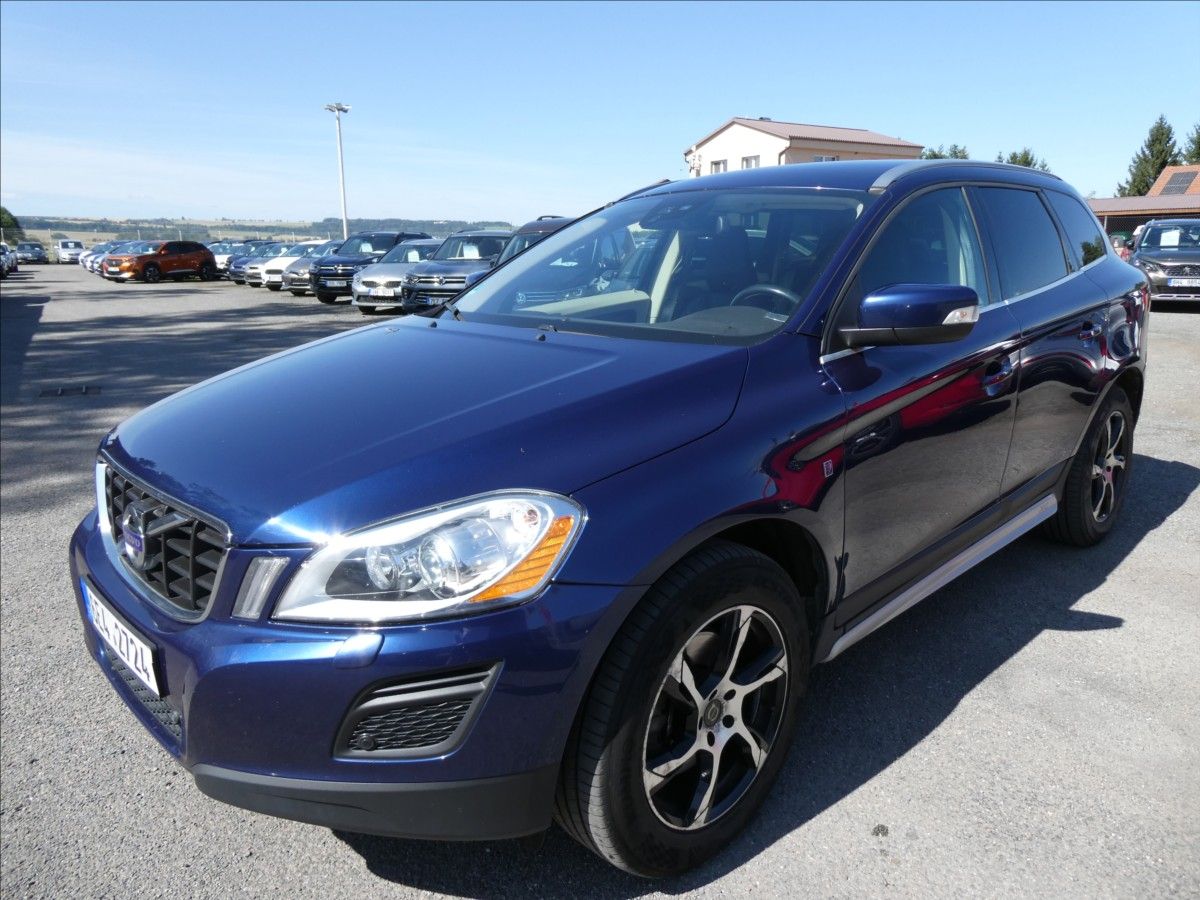 Volvo XC60, 2,4 D5 Ocean Race AWD 158kW - fotka 3