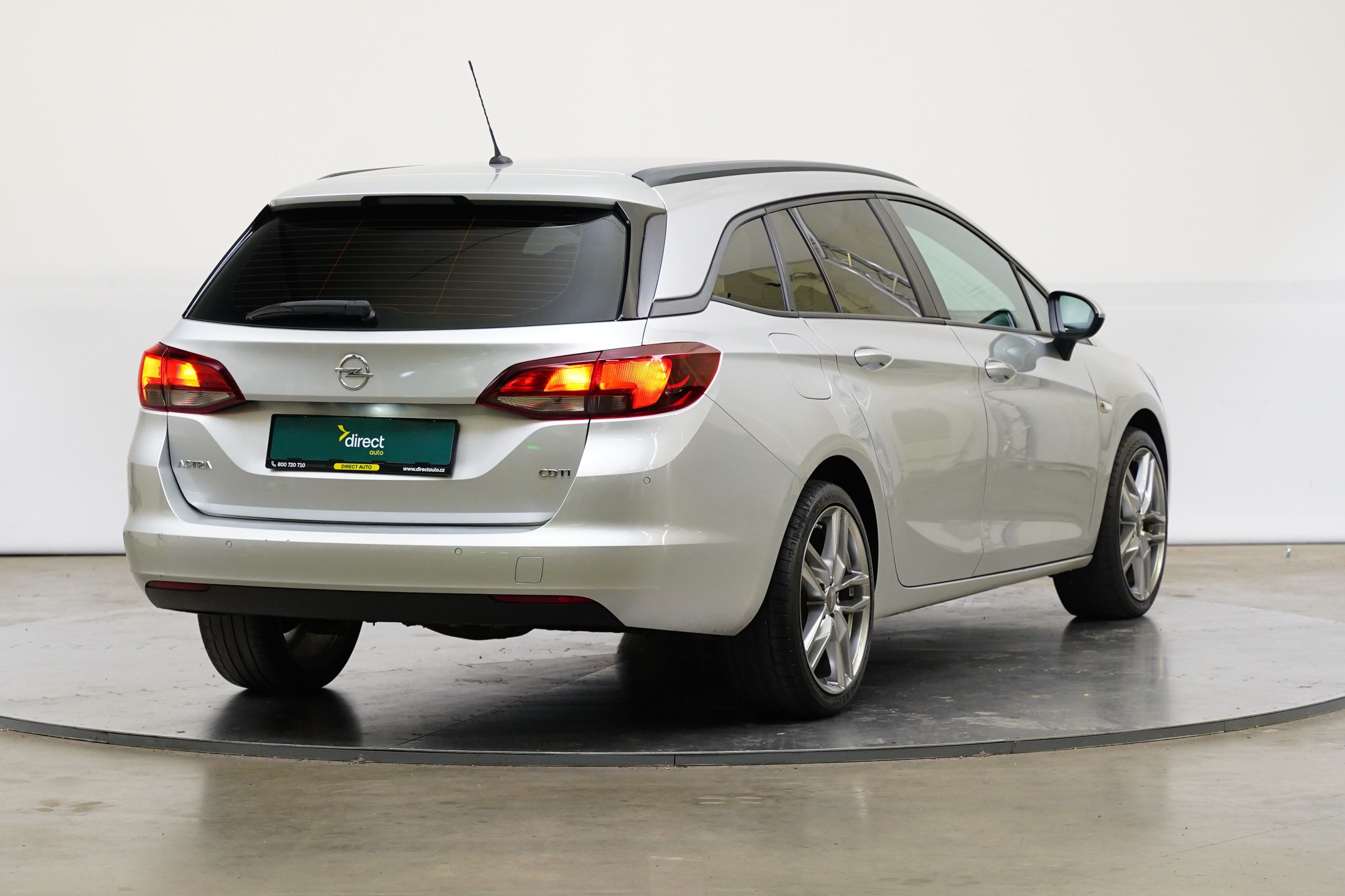 Opel Astra, 1.6 CDTI 81 kW DPF Edition - fotka 2