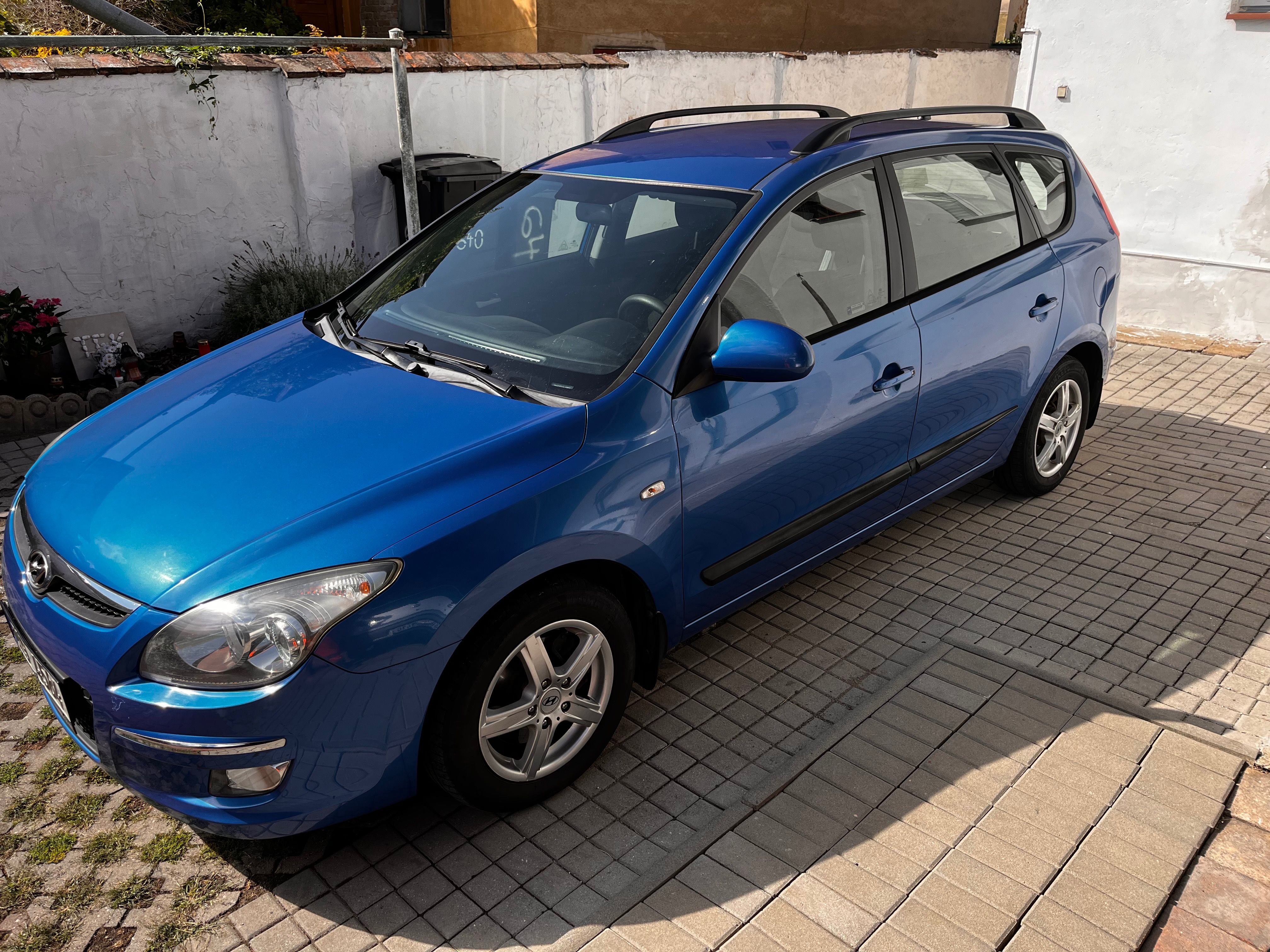 Hyundai i30, Úsporný 1.6 CRDi-Servisováno - fotka 3