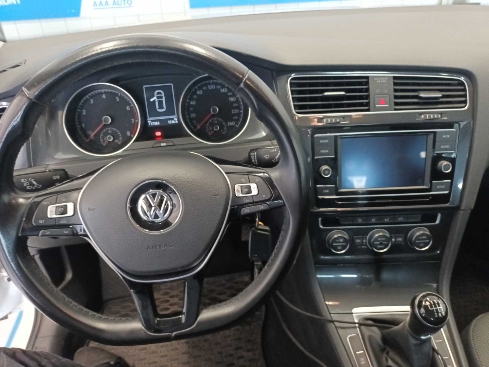 Volkswagen Golf, 1.0 TSI, Comfortline - fotka 3
