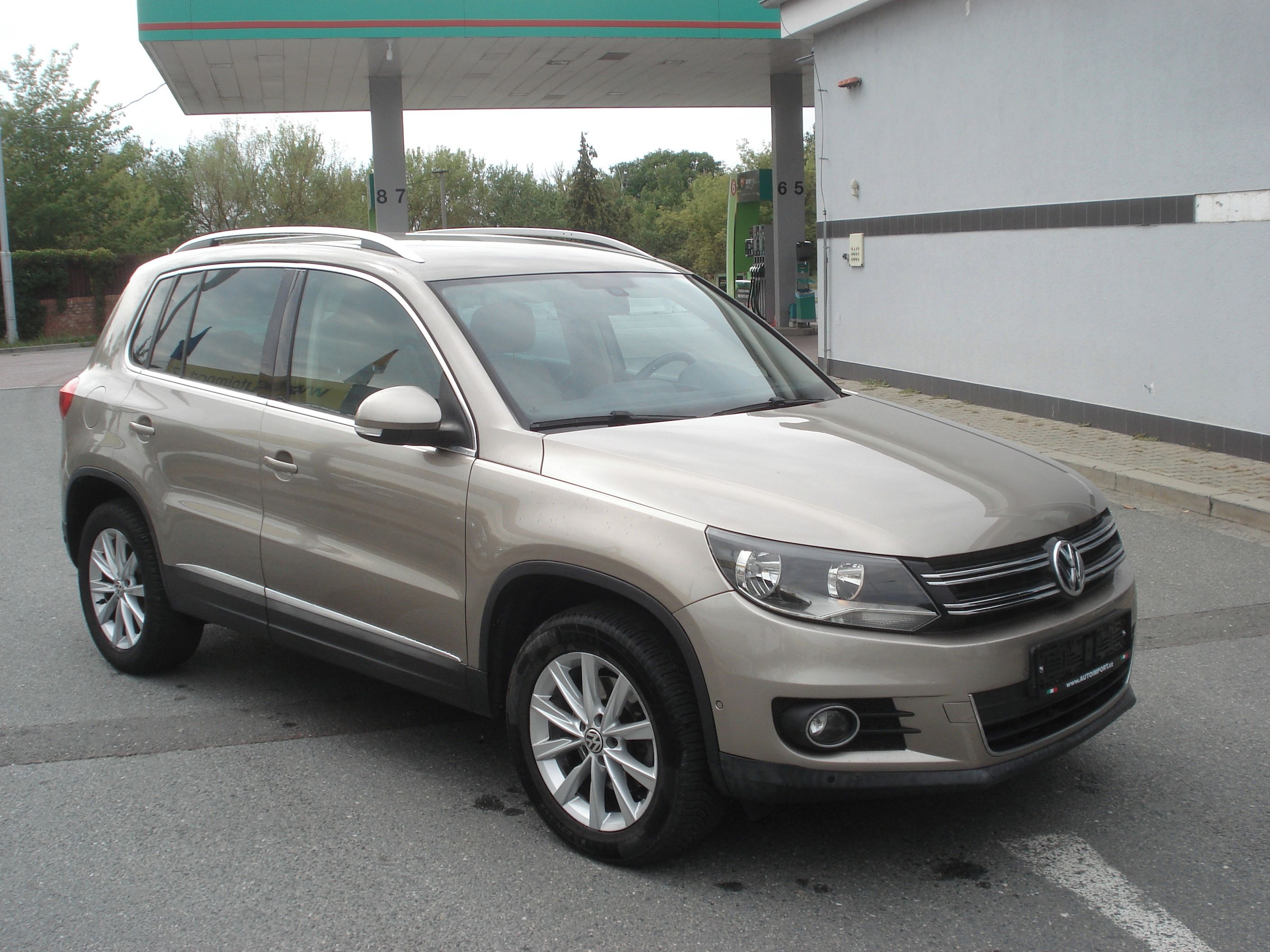 Volkswagen Tiguan, 2.0 TDi SPORT&STYLE 4x4 FULL - fotka 6