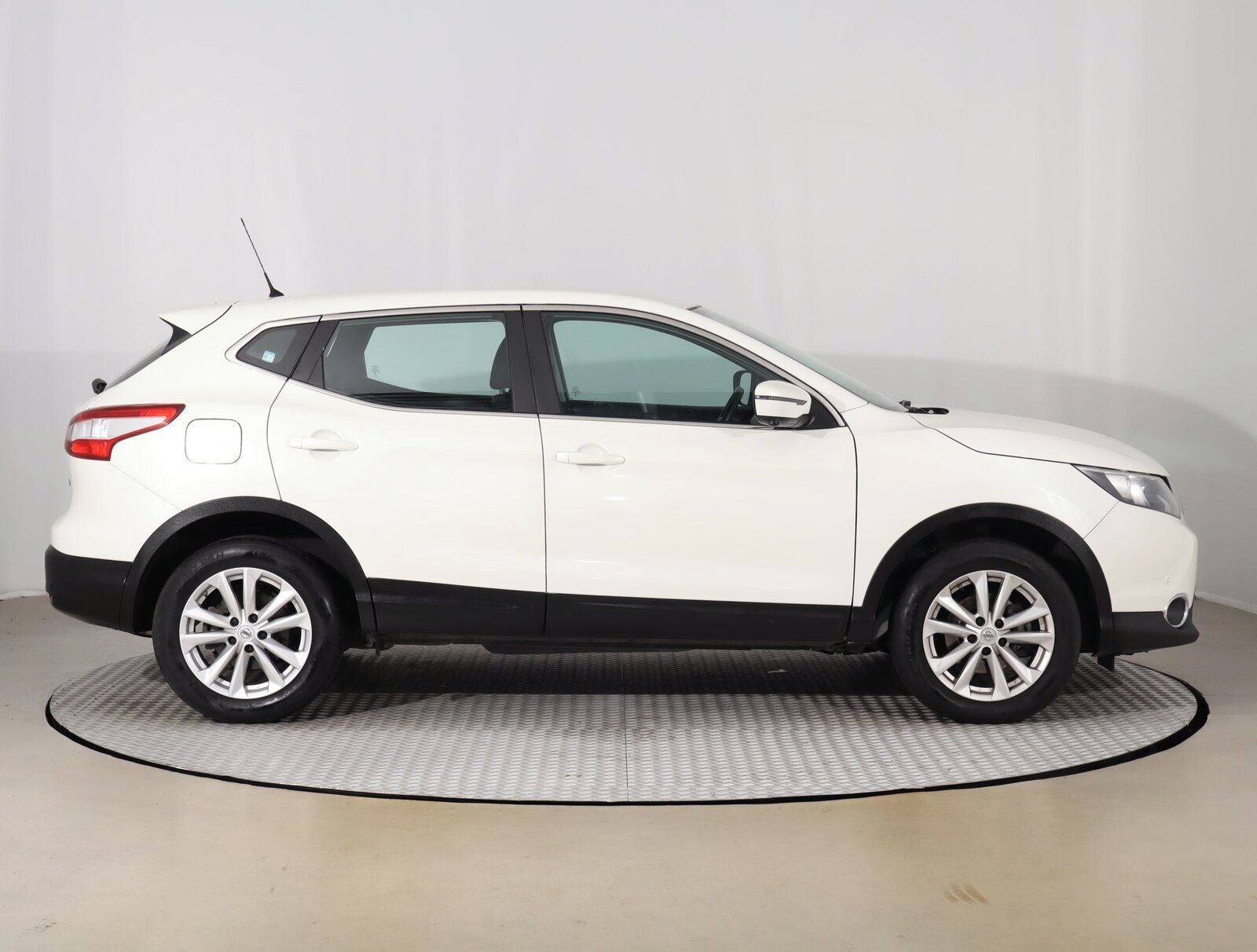 Nissan Qashqai, 1.5 dCi, Serv.kniha - fotka 6