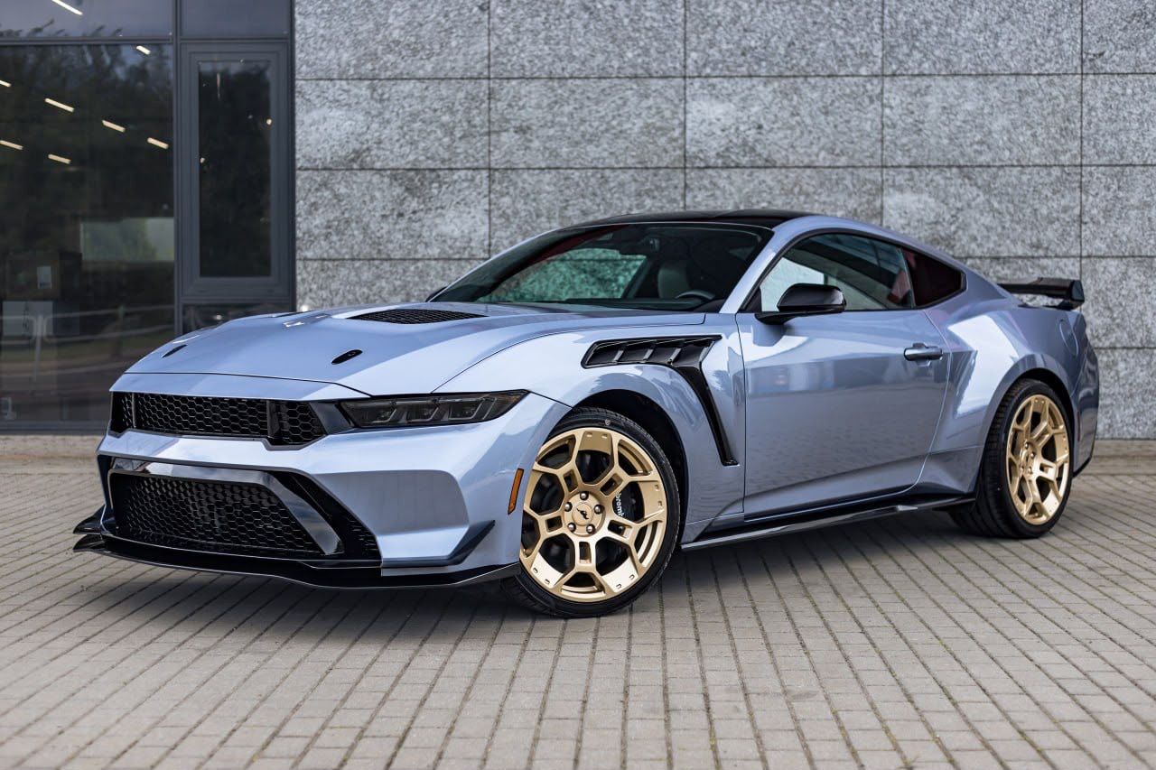 Ford Mustang, GT 60 Year Edition 0041 - fotka 2