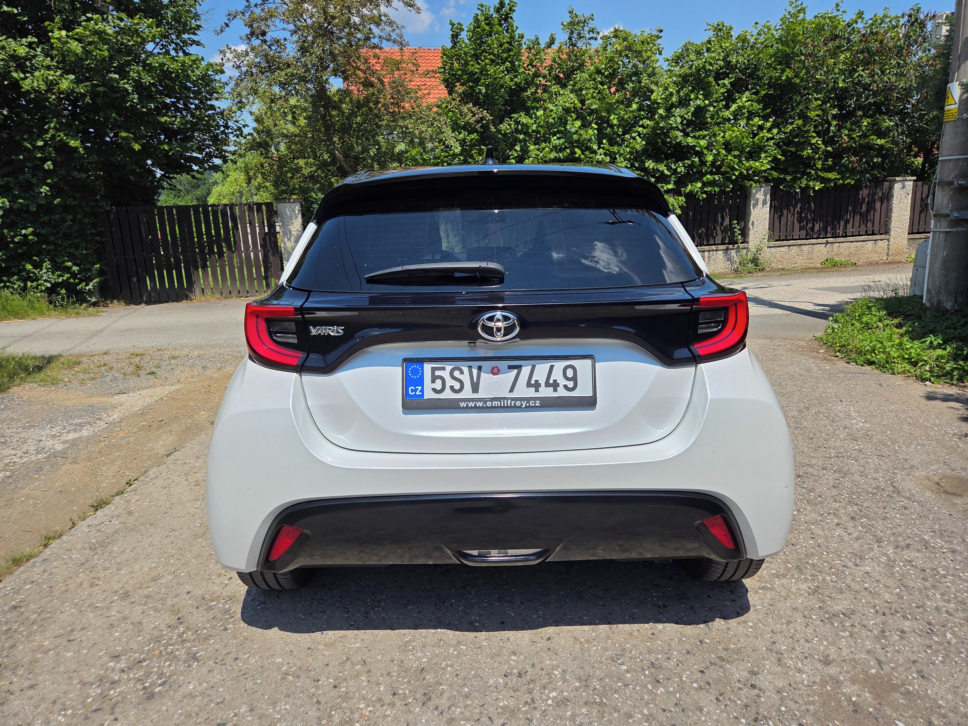 Toyota Yaris, SELECTION STYLE ČR 1.MAJITEL - fotka 5