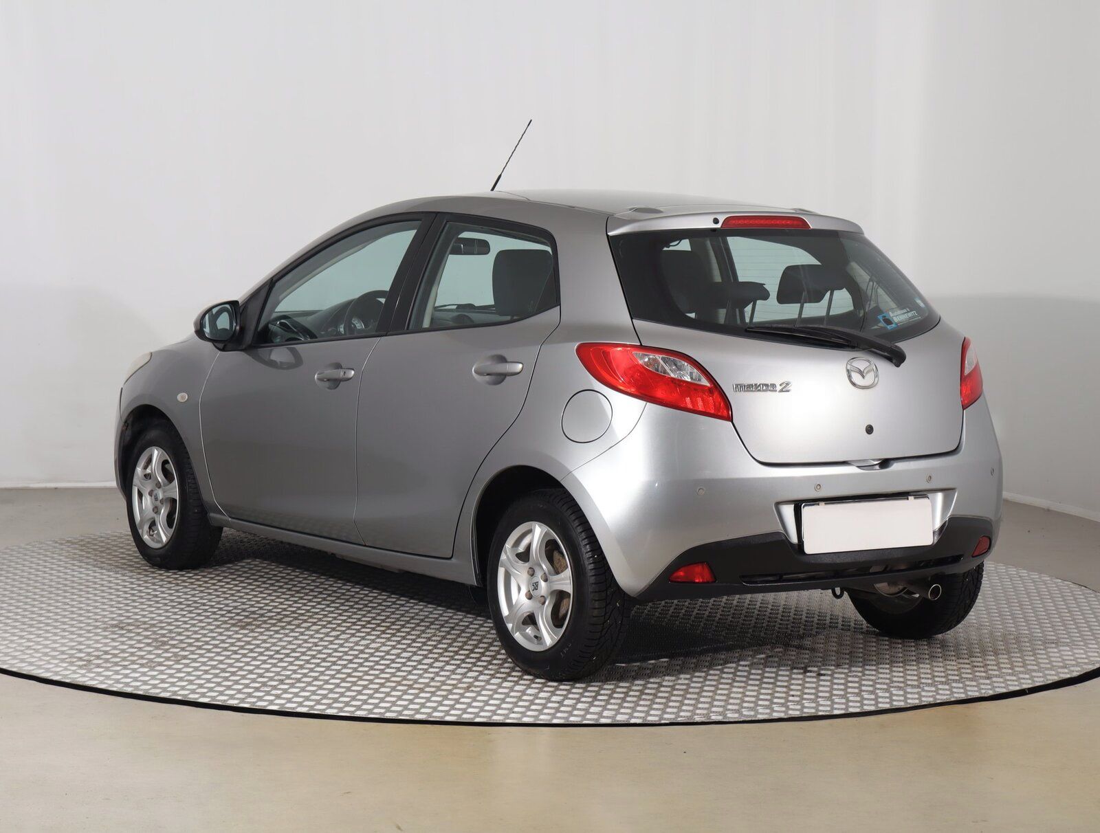 Mazda 2, 1.3 i - fotka 4