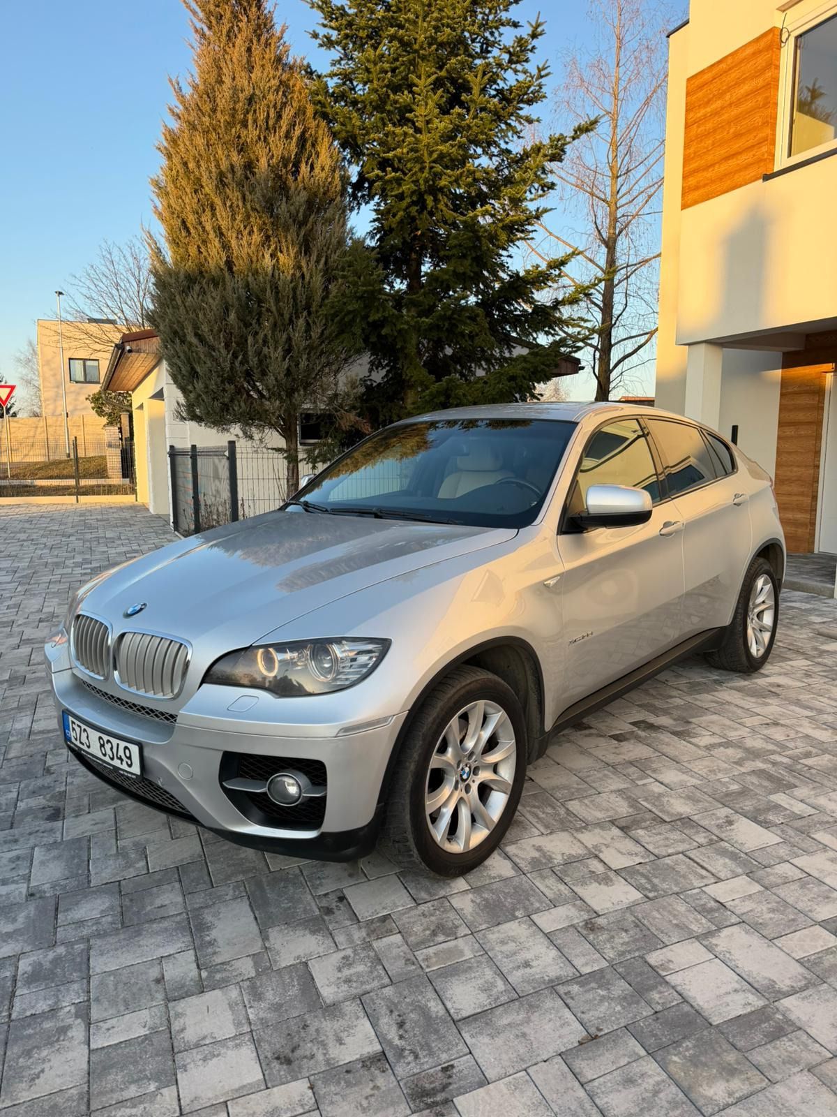 BMW X6 - fotka 4