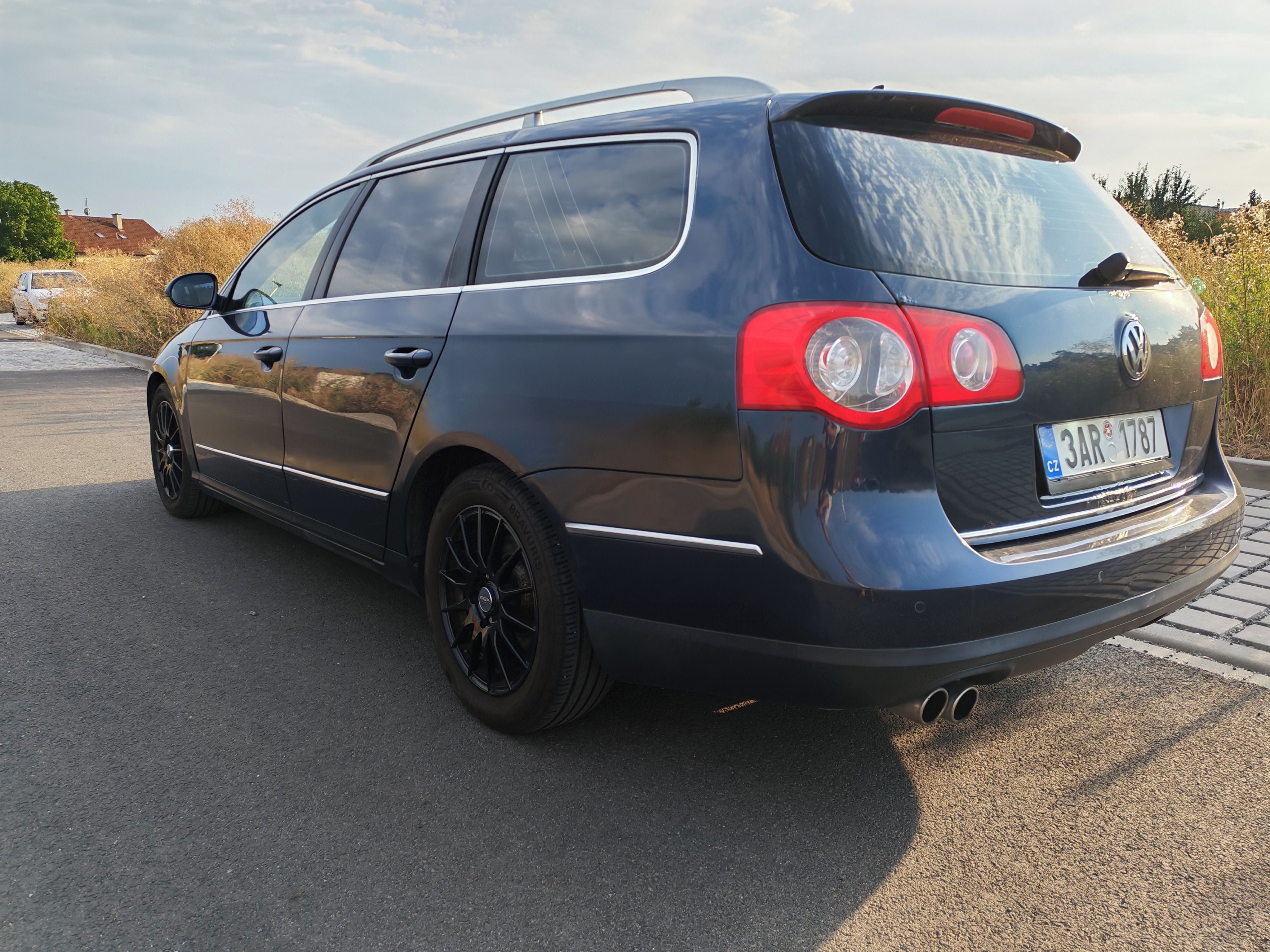 Volkswagen Passat Variant, Passat B6 Highline CR 103kw - fotka 4