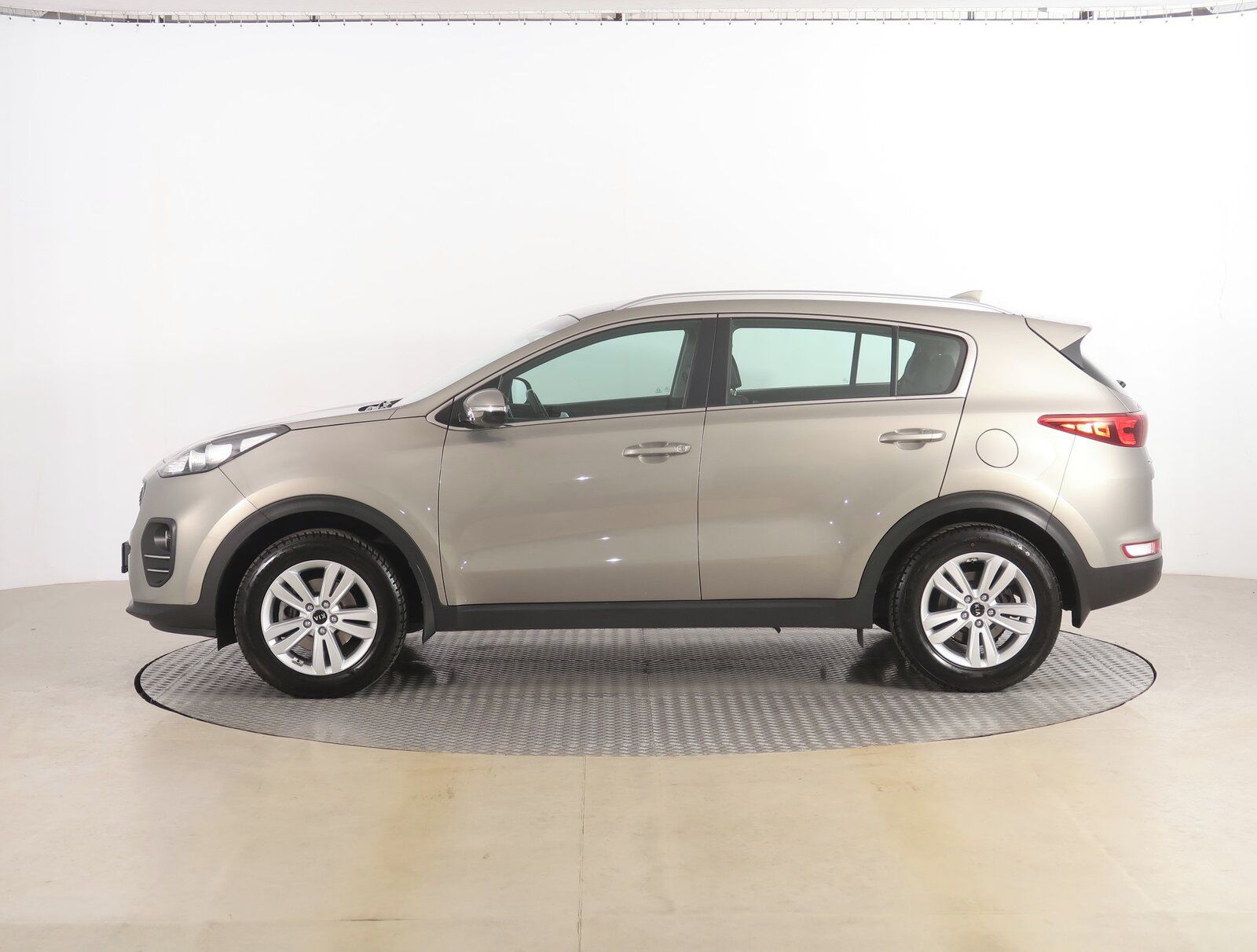 Kia Sportage, 1.6 GDI, Serv.kniha - fotka 3
