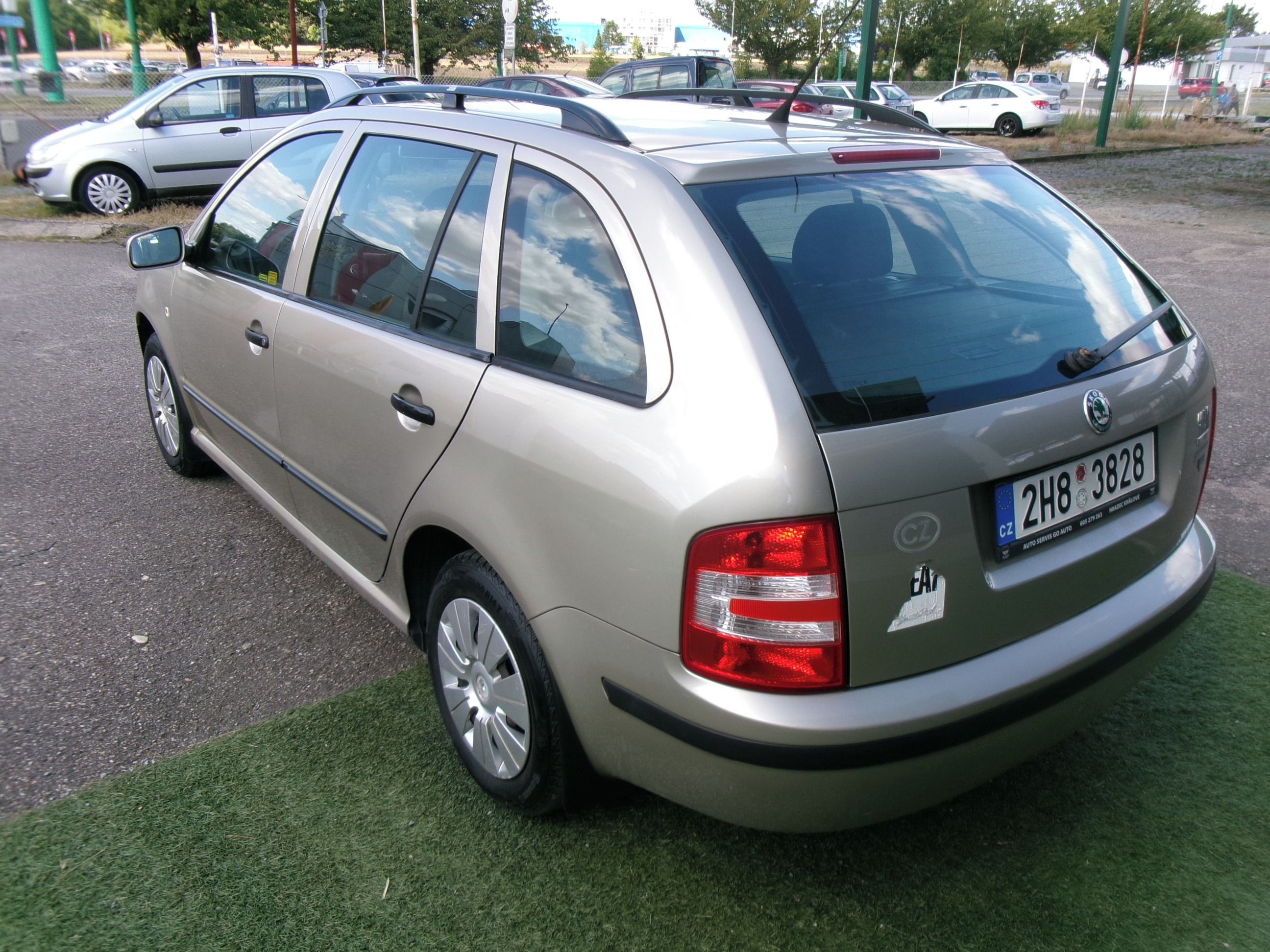 Škoda Fabia, 1.2i12v CZ,2.maj. - fotka 5