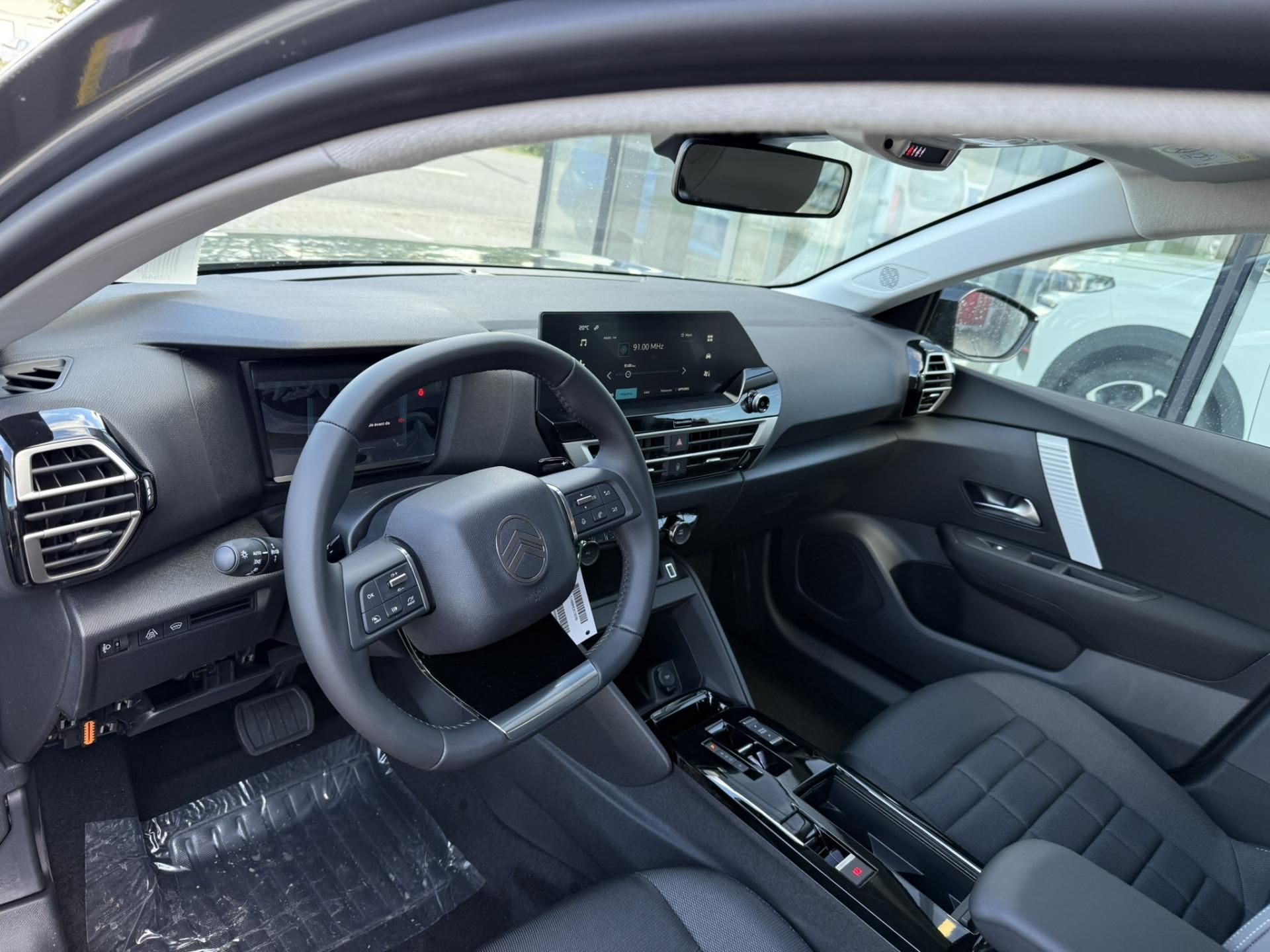 Citroën C4, PLUS Hybrid 145k Automatic - fotka 6