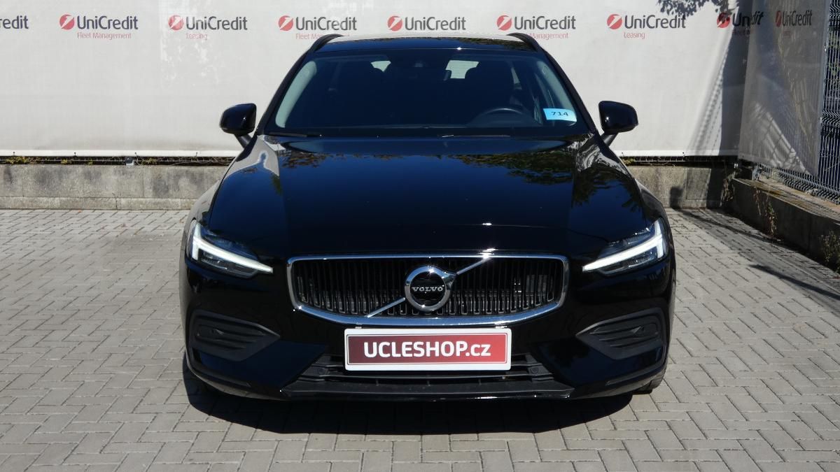 Volvo V60, B5 AWD Momentum Pro - fotka 2
