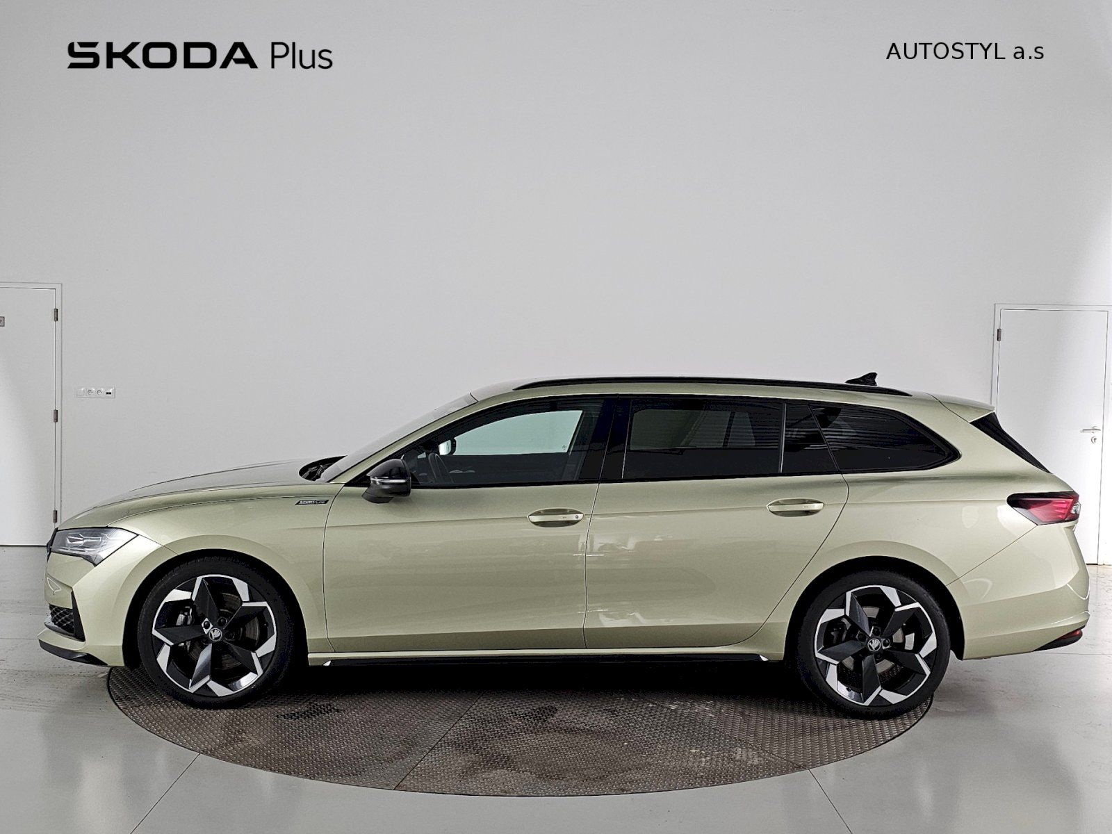 Škoda Superb, 2.0TSi 195kW 4X4 SPORTLINE WEB - fotka 3