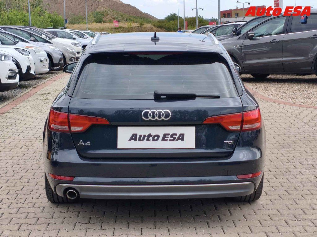 Audi A4, 2.0 TDi,navi - fotka 5