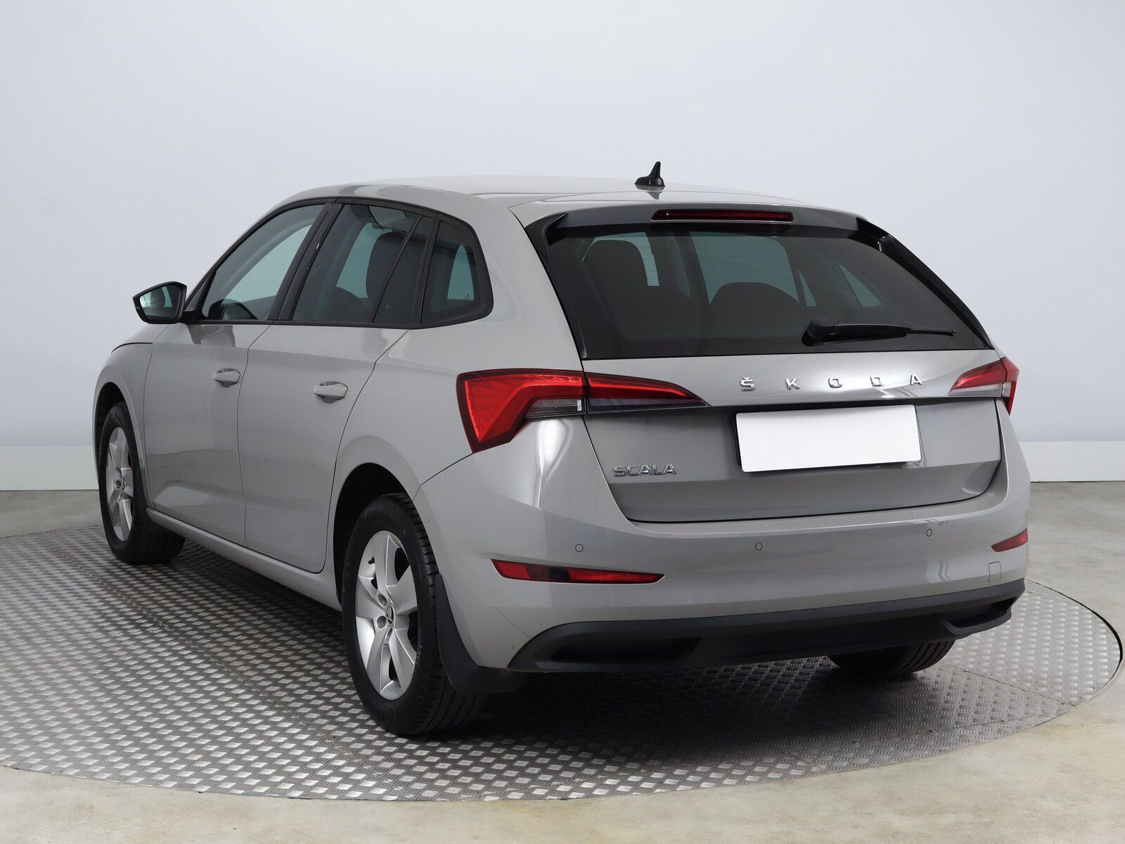 Škoda Scala, 1.5 TSI, Ambition, ČR,1.maj - fotka 4