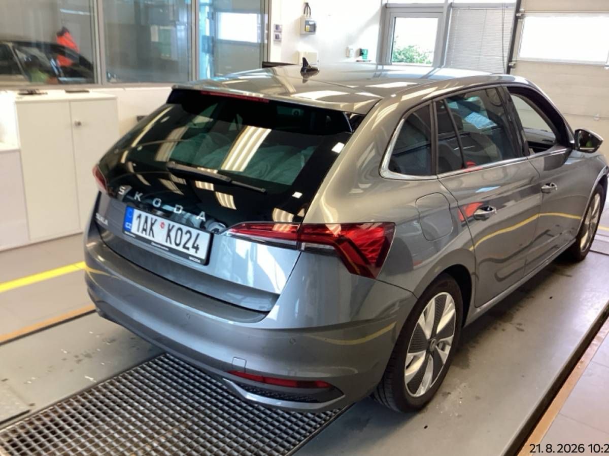 Škoda Scala, Top Selection 1,0 TSI 85kW MT6 - fotka 3